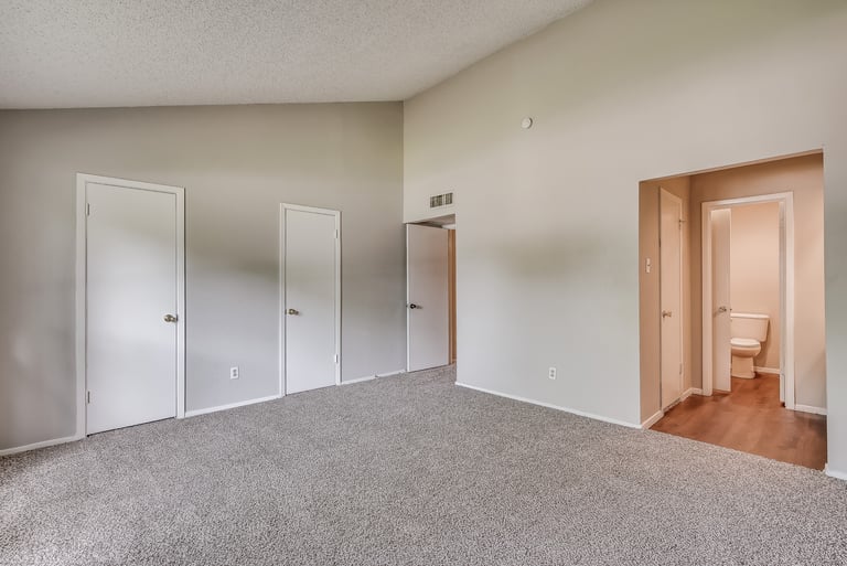 Photo 13 of 26 - 1826 Caldwell Dr, Garland, TX 75041