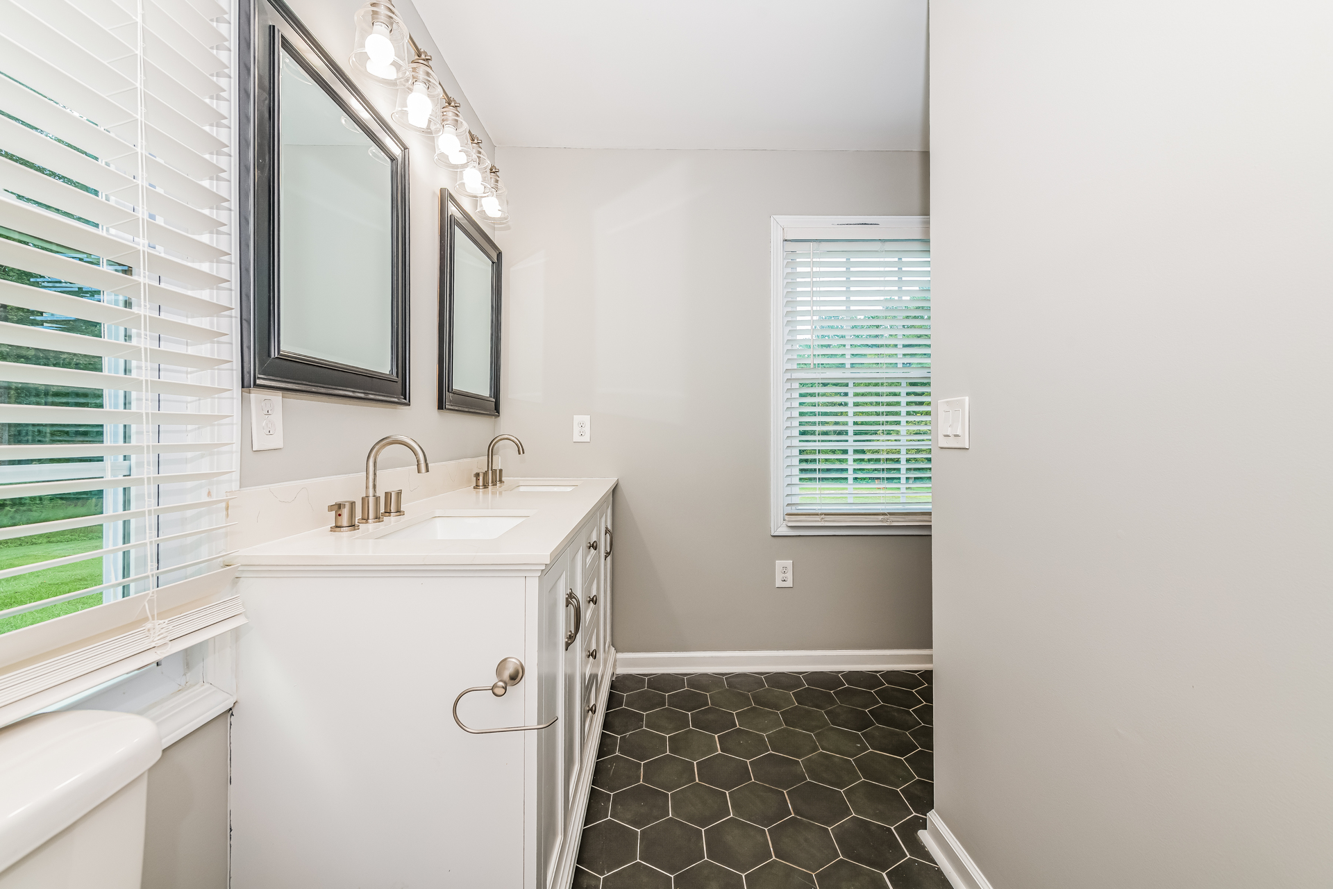 Photo 18 of 21 of 4685 Dorsey Rd, Oxford, NC