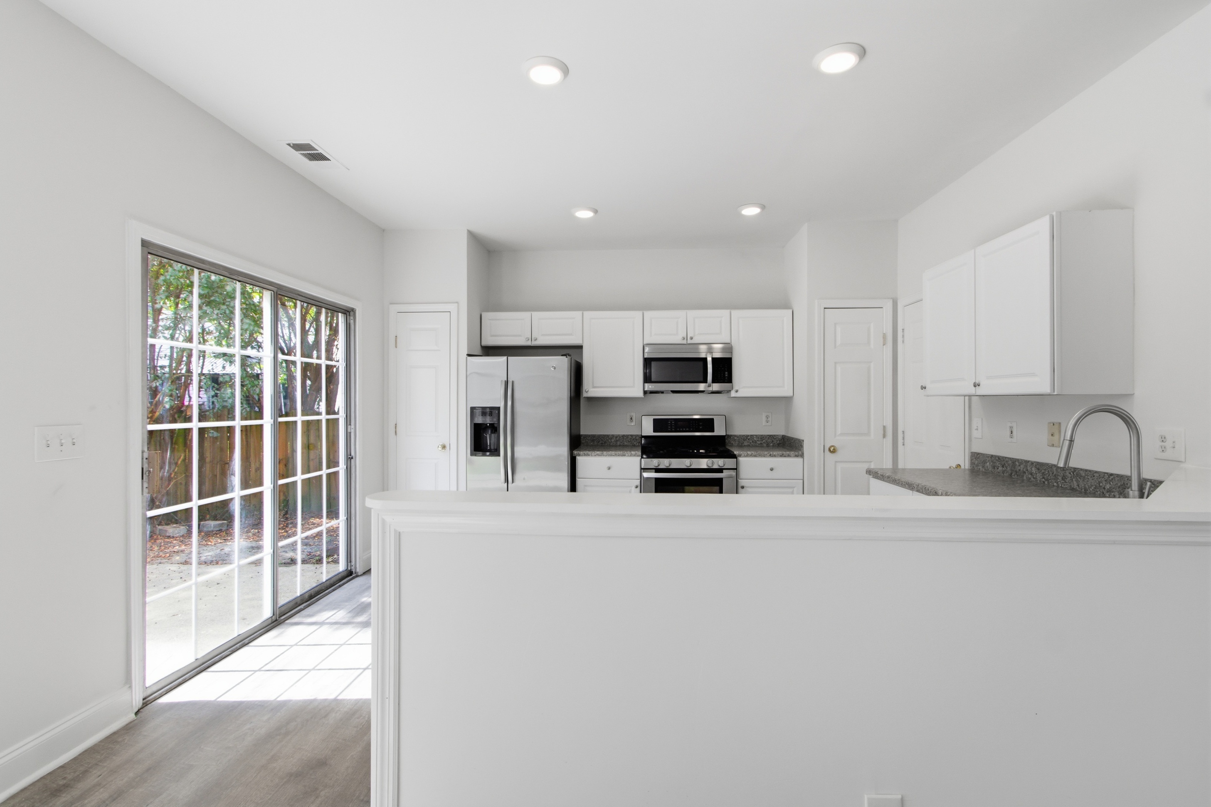 Photo 7 of 29 of 1202 Astastula Way, Woodstock, GA