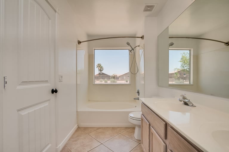 Photo 12 of 26 - 550 S 104th St, Mesa, AZ 85208