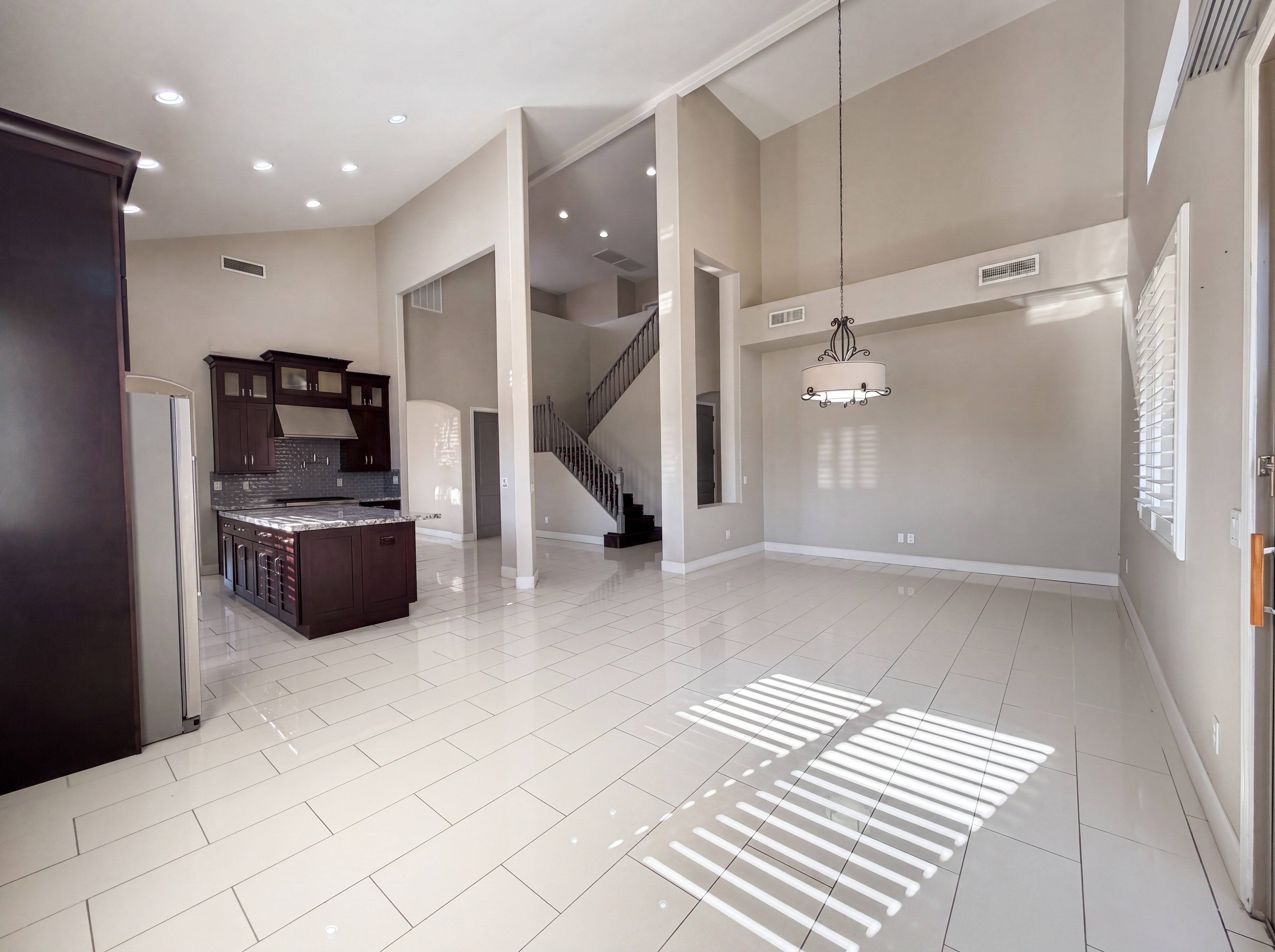 Photo 9 of 37 of 1738 E Beretta Pl, Chandler, AZ