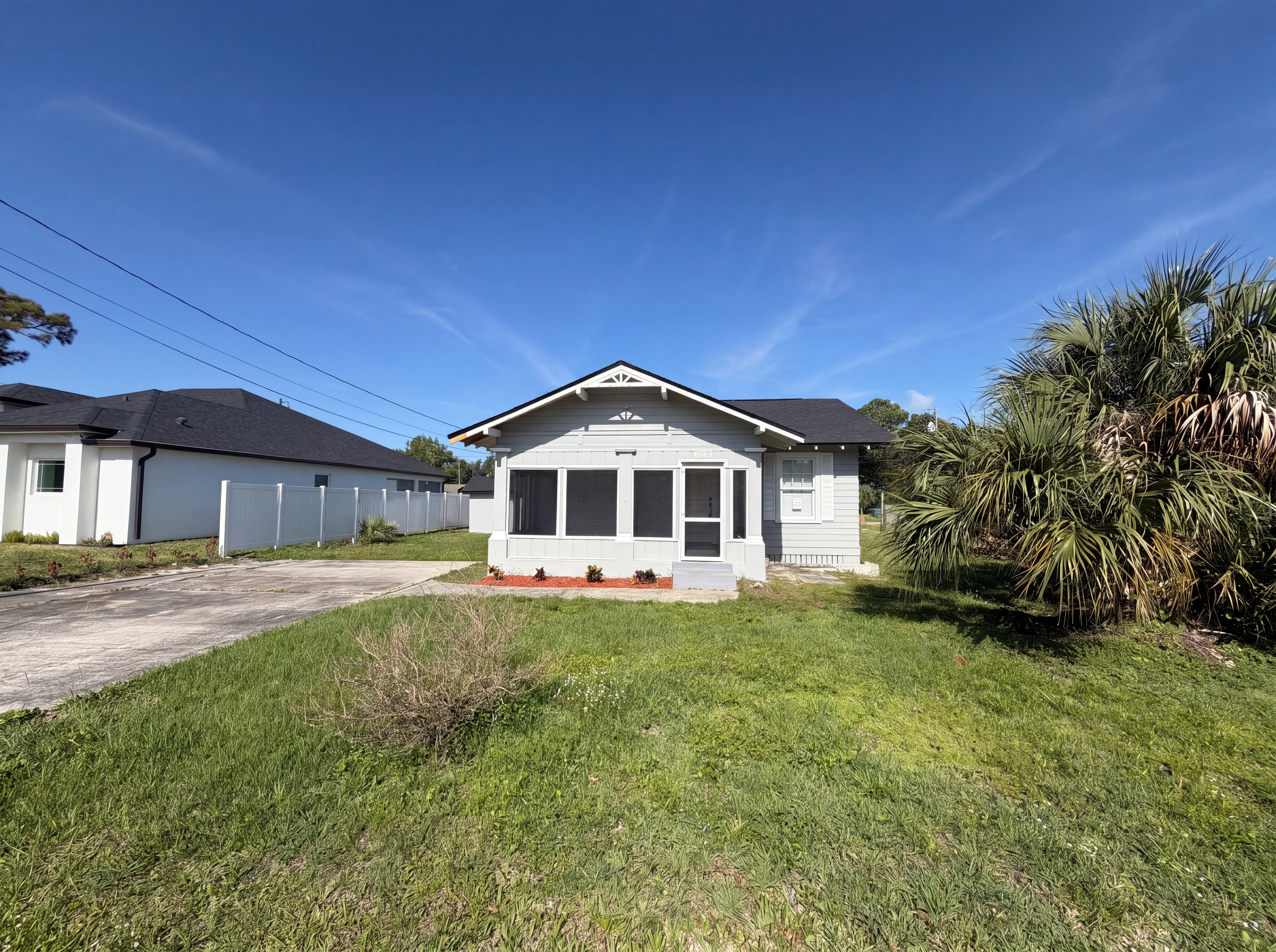 Photo 21 of 25 of 535 Palmetto Dr, Melbourne, FL