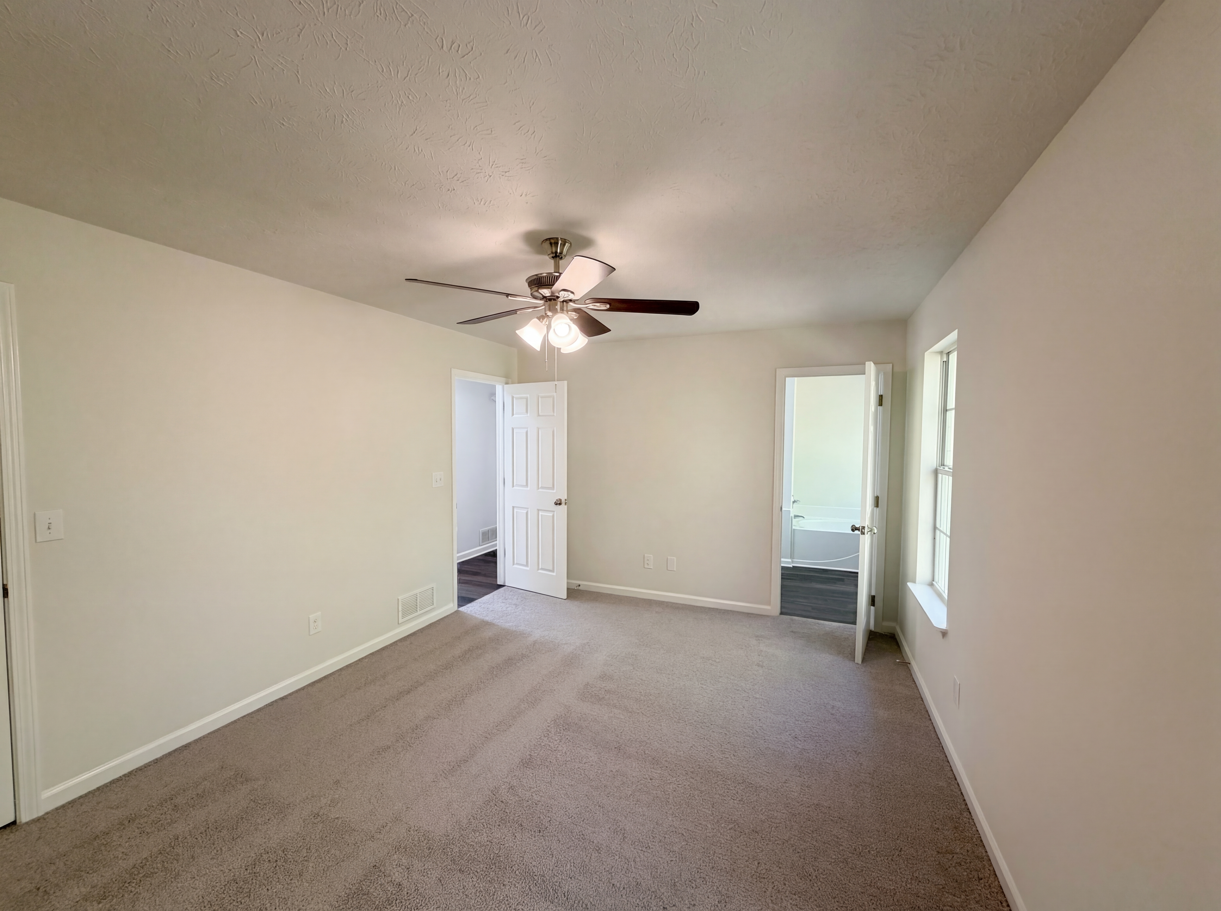 Photo 4 of 23 of 416 Busby Ln, Winder, GA