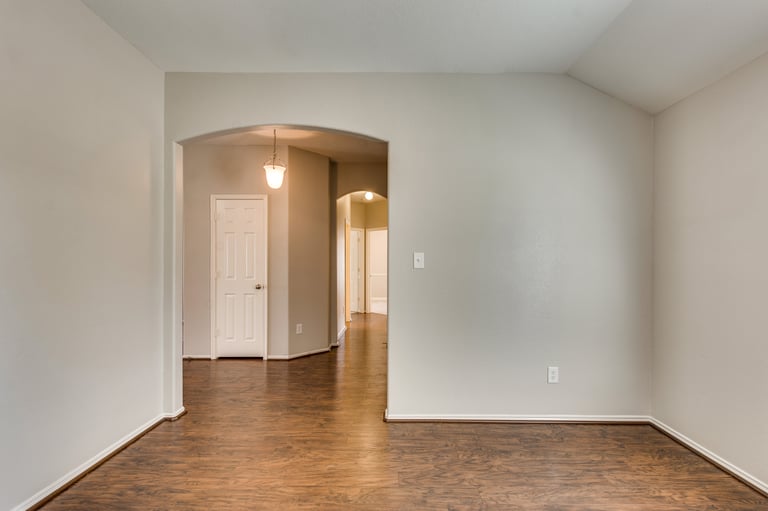 Photo 9 of 31 - 114 Rambling Way, Forney, TX 75126