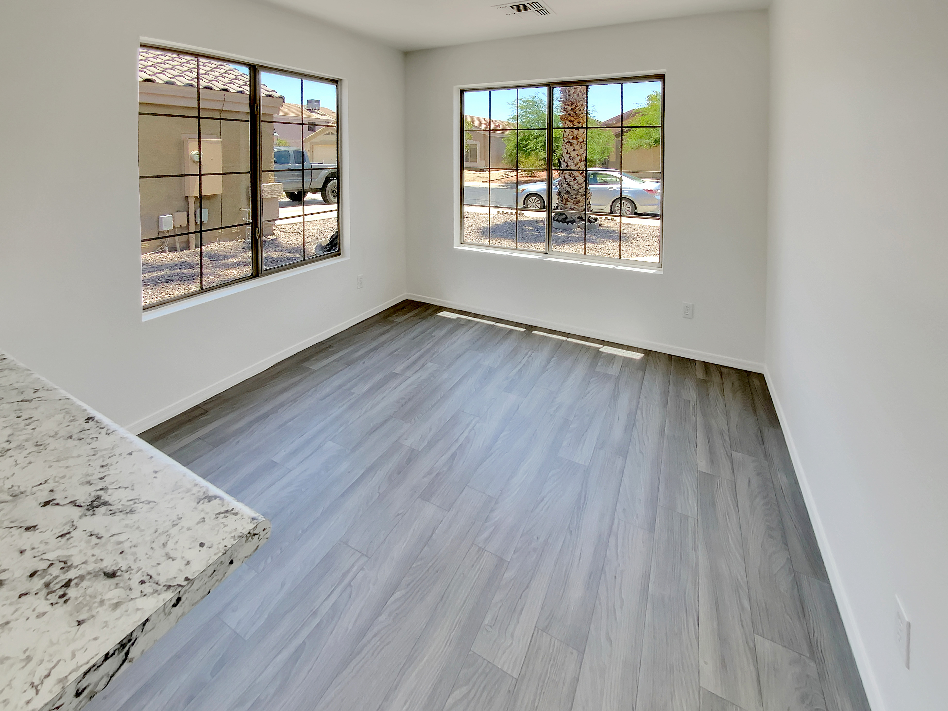 Photo 13 of 27 of 13030 W Hearn Rd, El Mirage, AZ