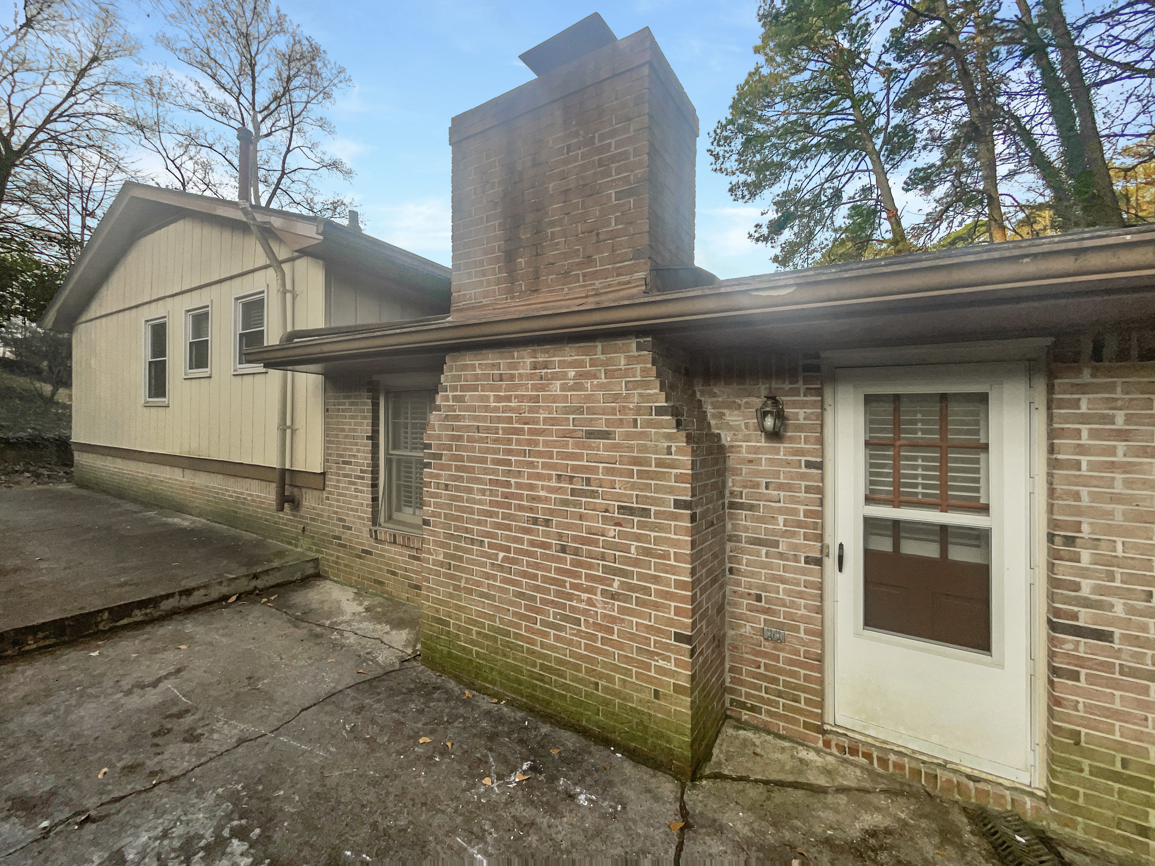 Photo 5 of 26 of 3969 Briaridge Cir, Atlanta, GA