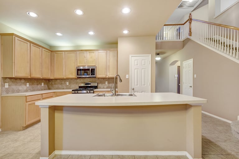 Photo 9 of 32 - 9900 Shelburne Rd, Fort Worth, TX 76244