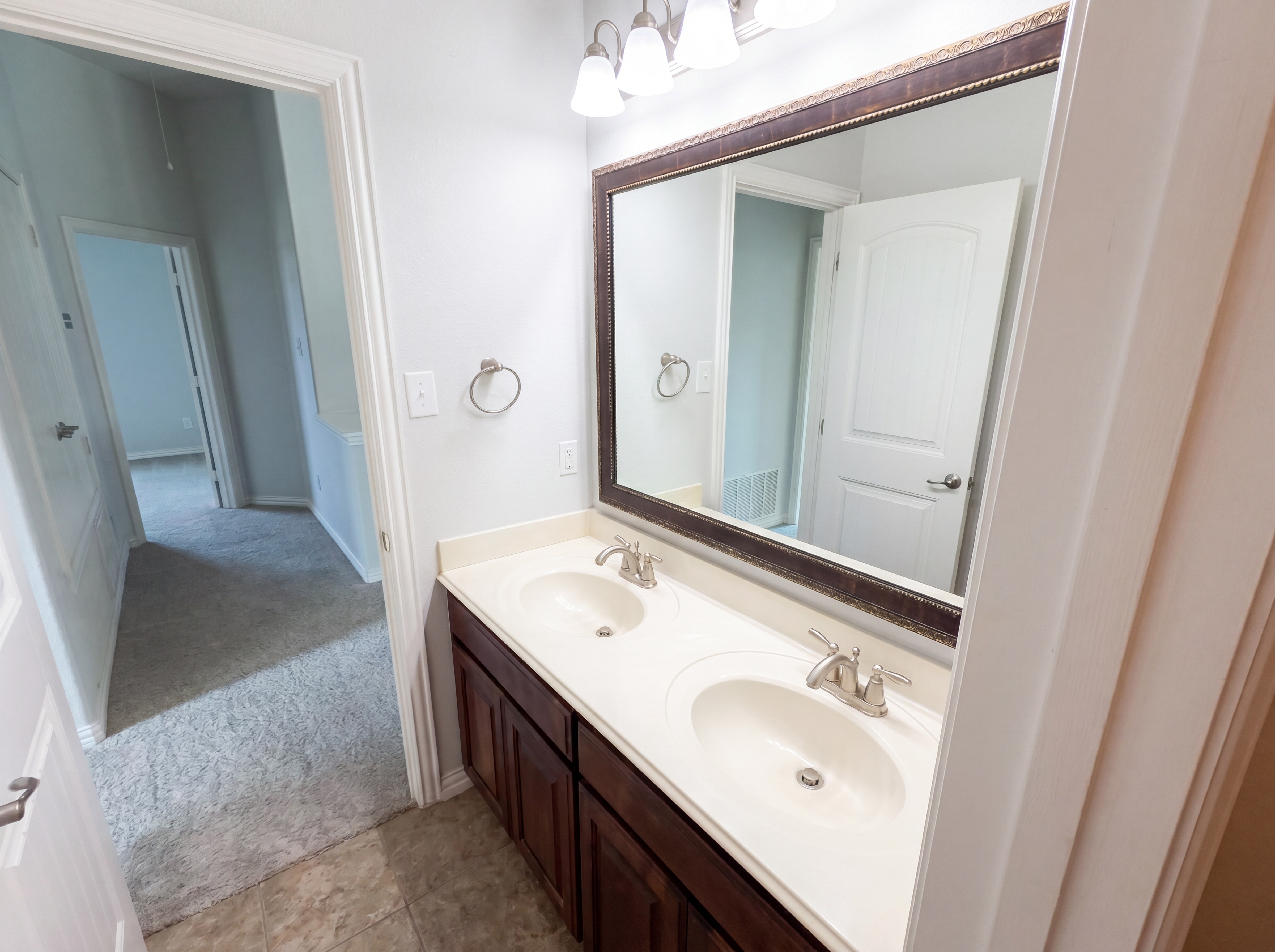 Photo 11 of 23 of 3105 Bridgewater Dr, Little Elm, TX