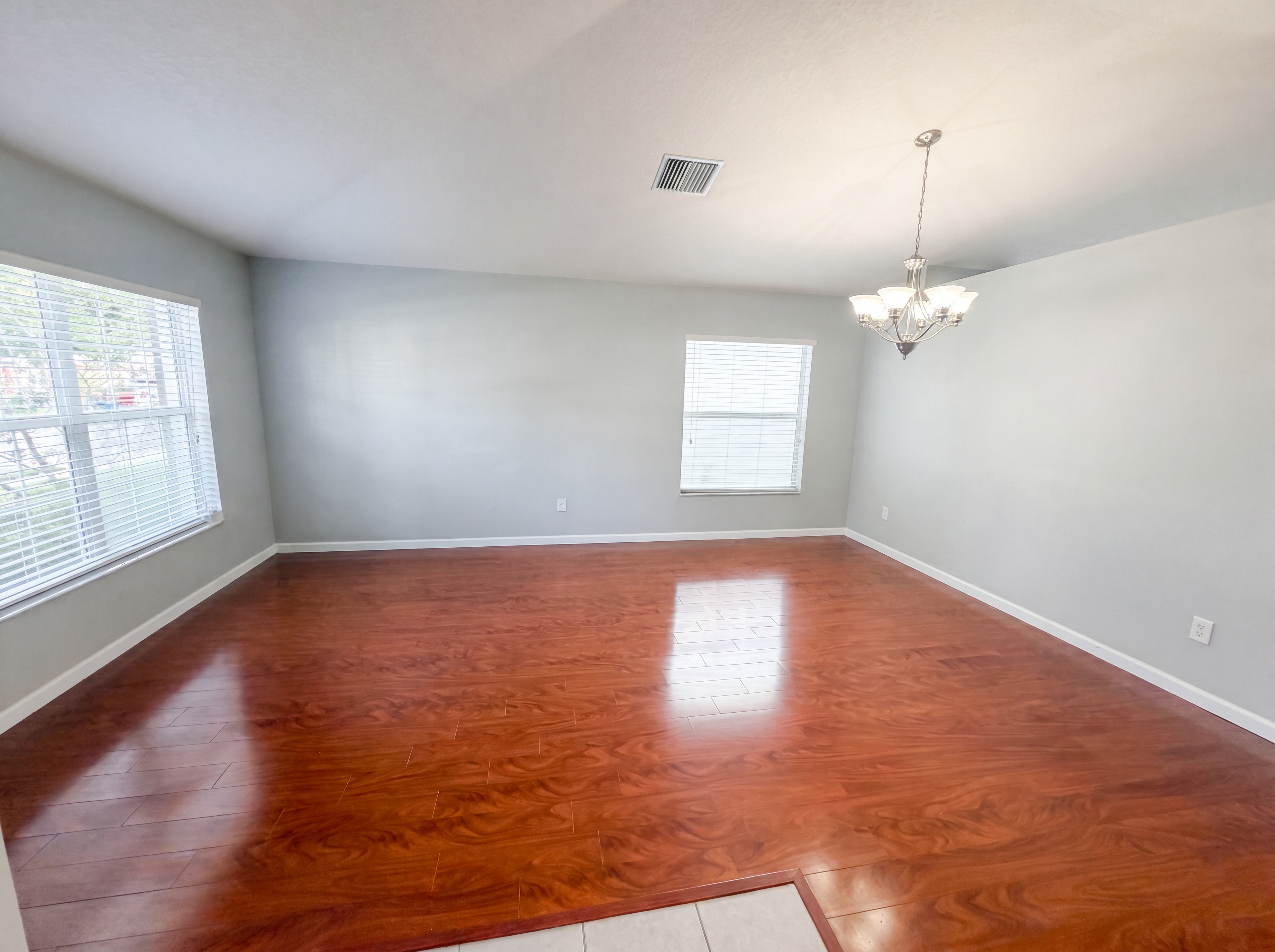 Photo 6 of 28 of 575 Sea Holly Dr, Brooksville, FL