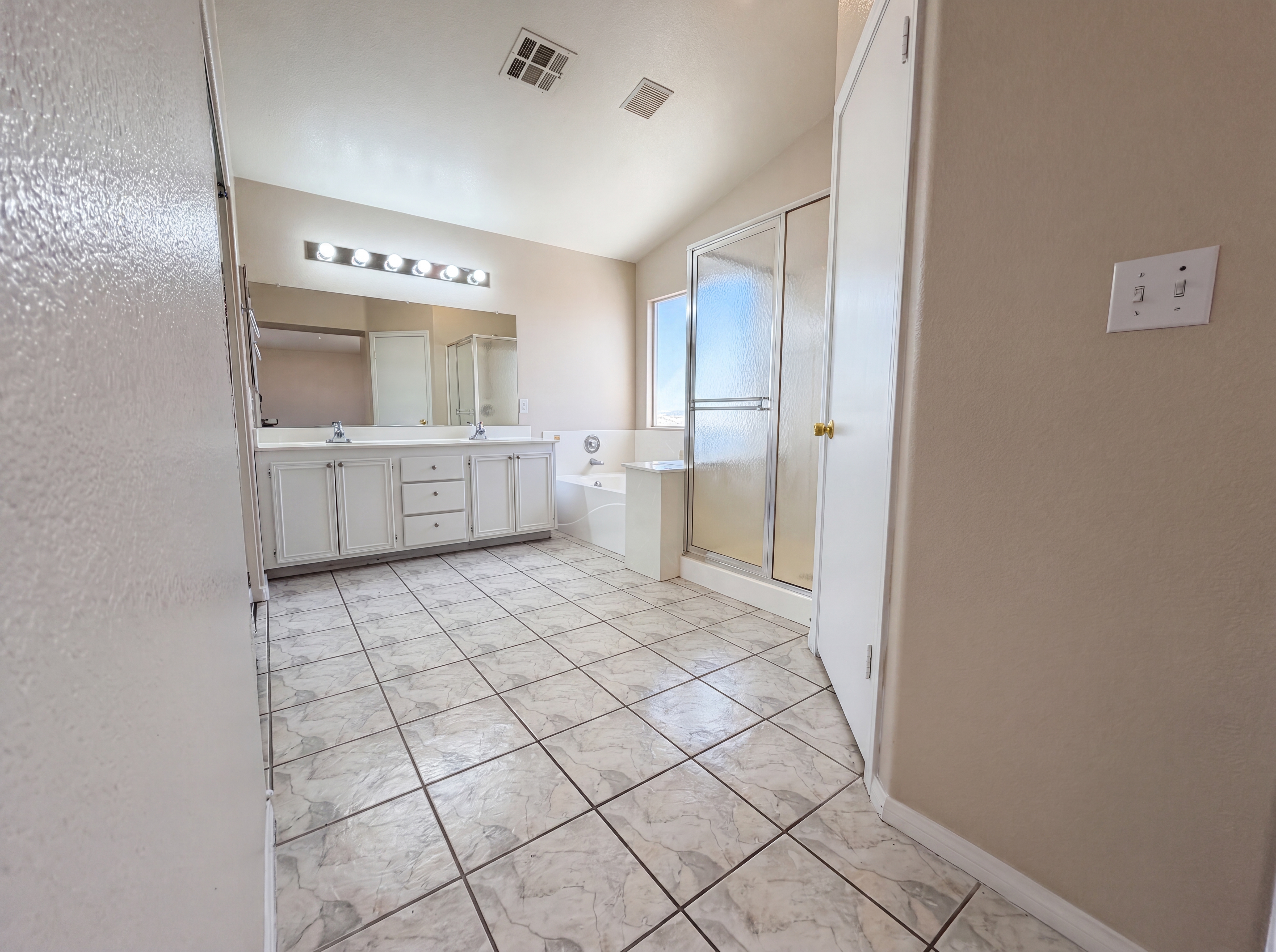 Photo 19 of 27 of 9515 Windborne Ave, Las Vegas, NV