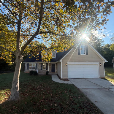 Property photo 1 of 207 Hurston Way