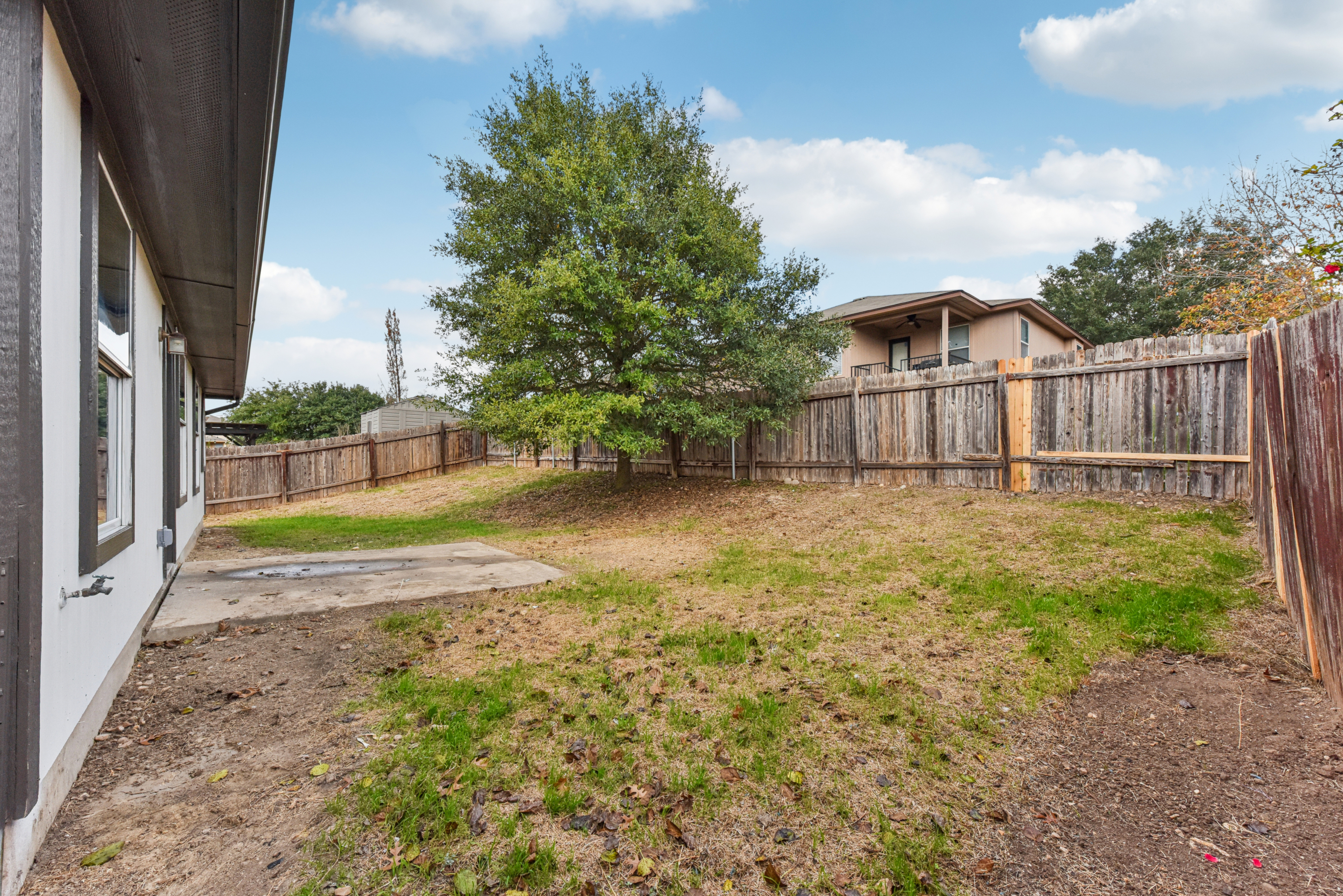 Photo 5 of 37 of 745 Covent Dr, Kyle, TX