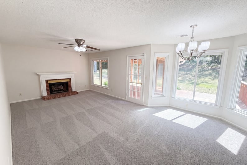 Property photo 3 of 1197 Parkwood Chase NW