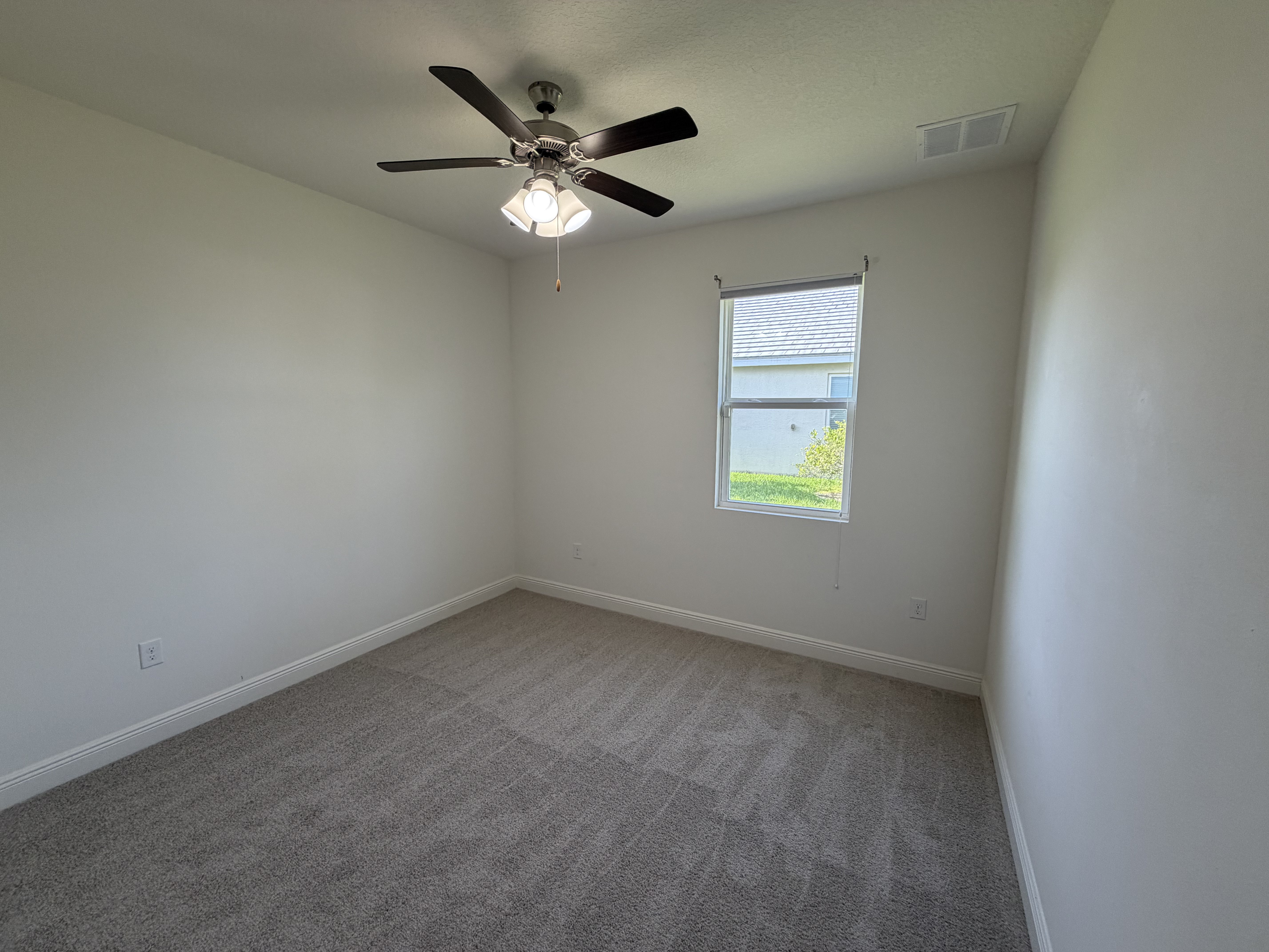 Photo 18 of 32 of 6435 Monserrat Dr, Vero Beach, FL