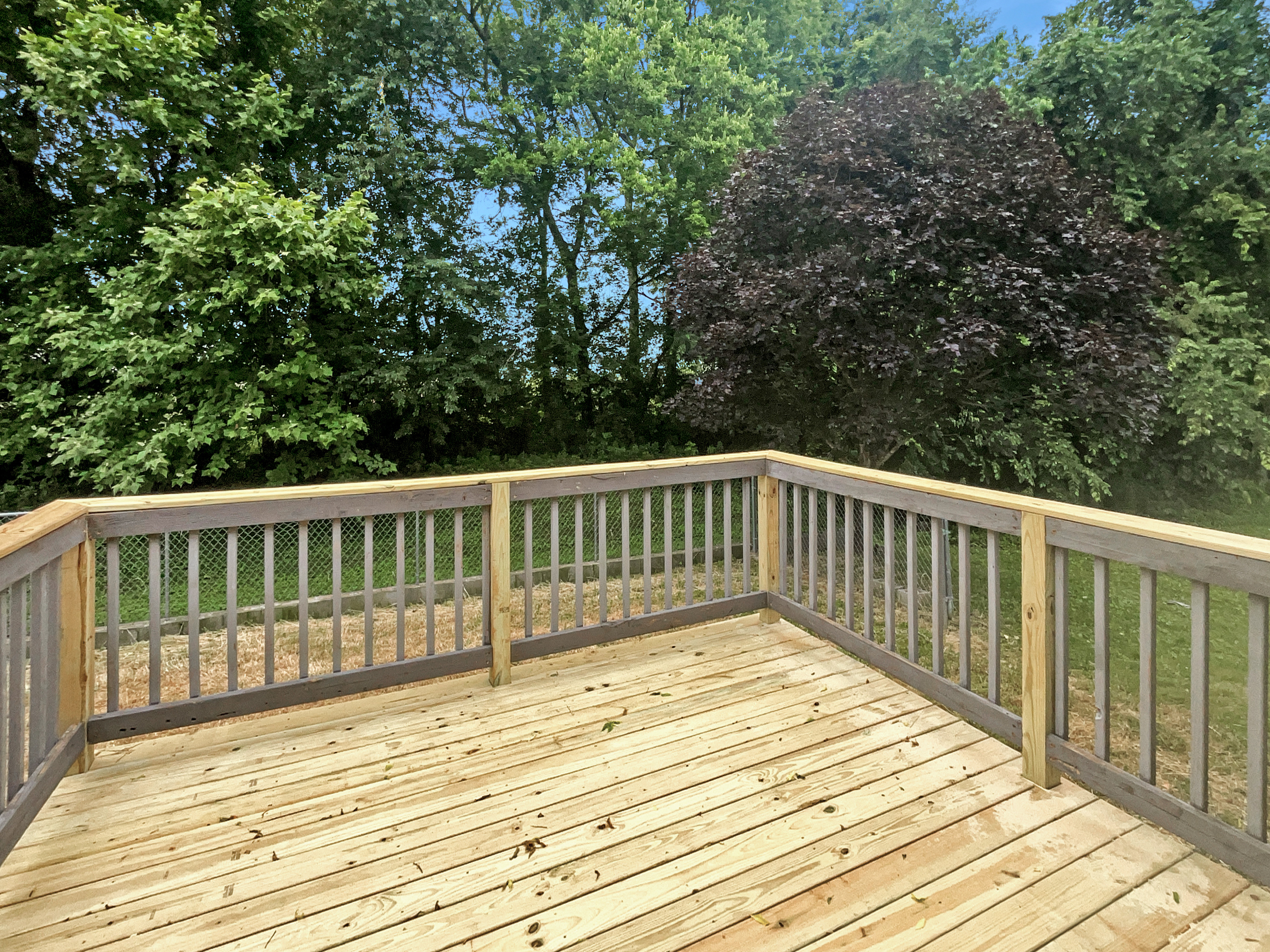 Photo 18 of 21 of 1274 Silver Star Dr, Clarksville, TN