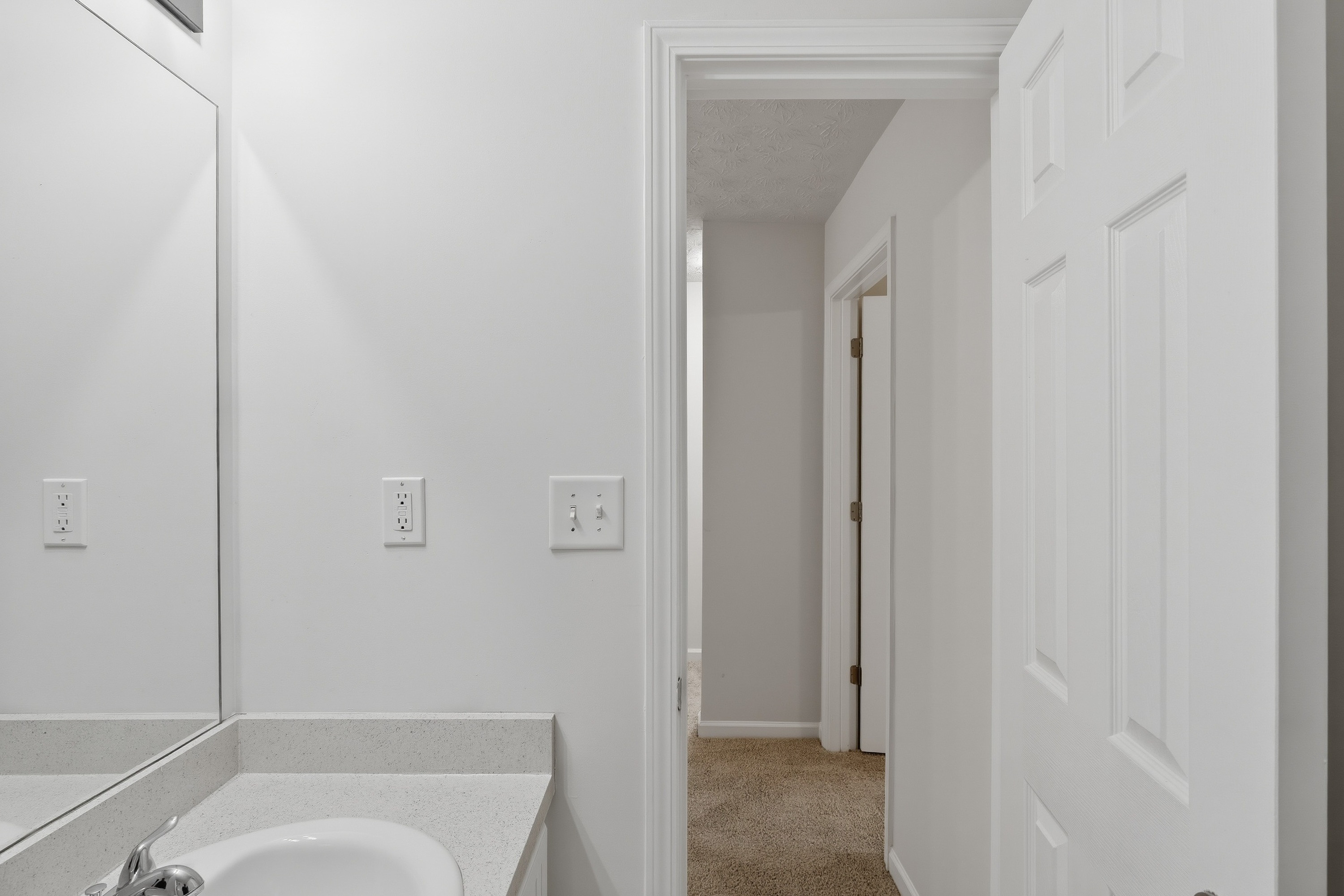 Photo 32 of 41 of 2213 Pine View Trl, Ellenwood, GA