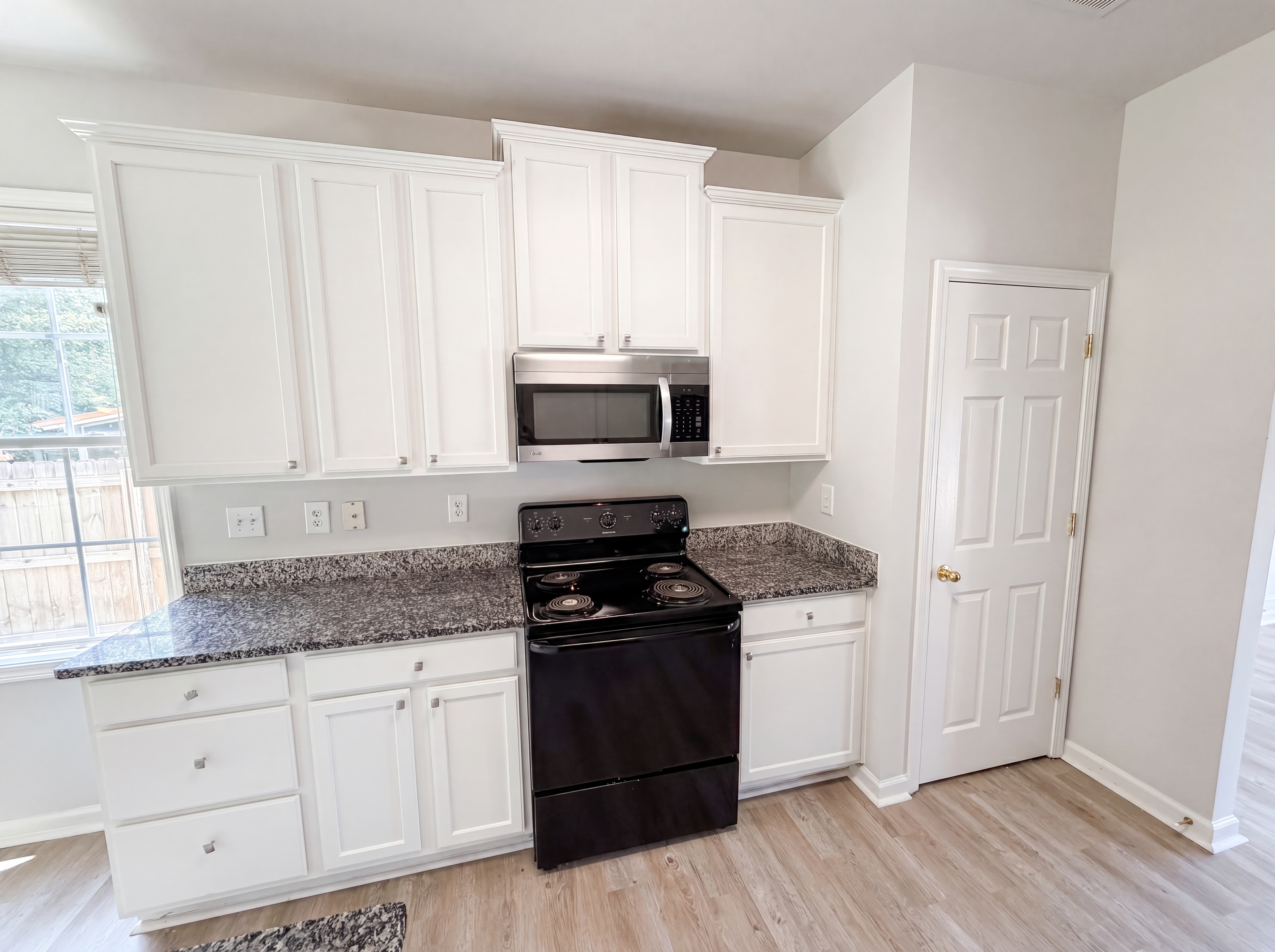 Photo 8 of 30 of 11528 Erwin Ridge Ave, Charlotte, NC