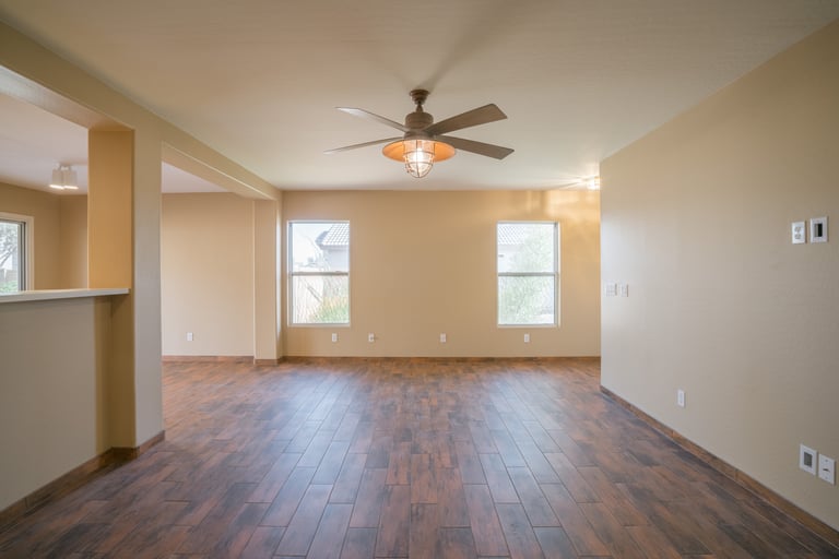 Photo 4 of 25 - 12736 W Columbine Dr, El Mirage, AZ 85335
