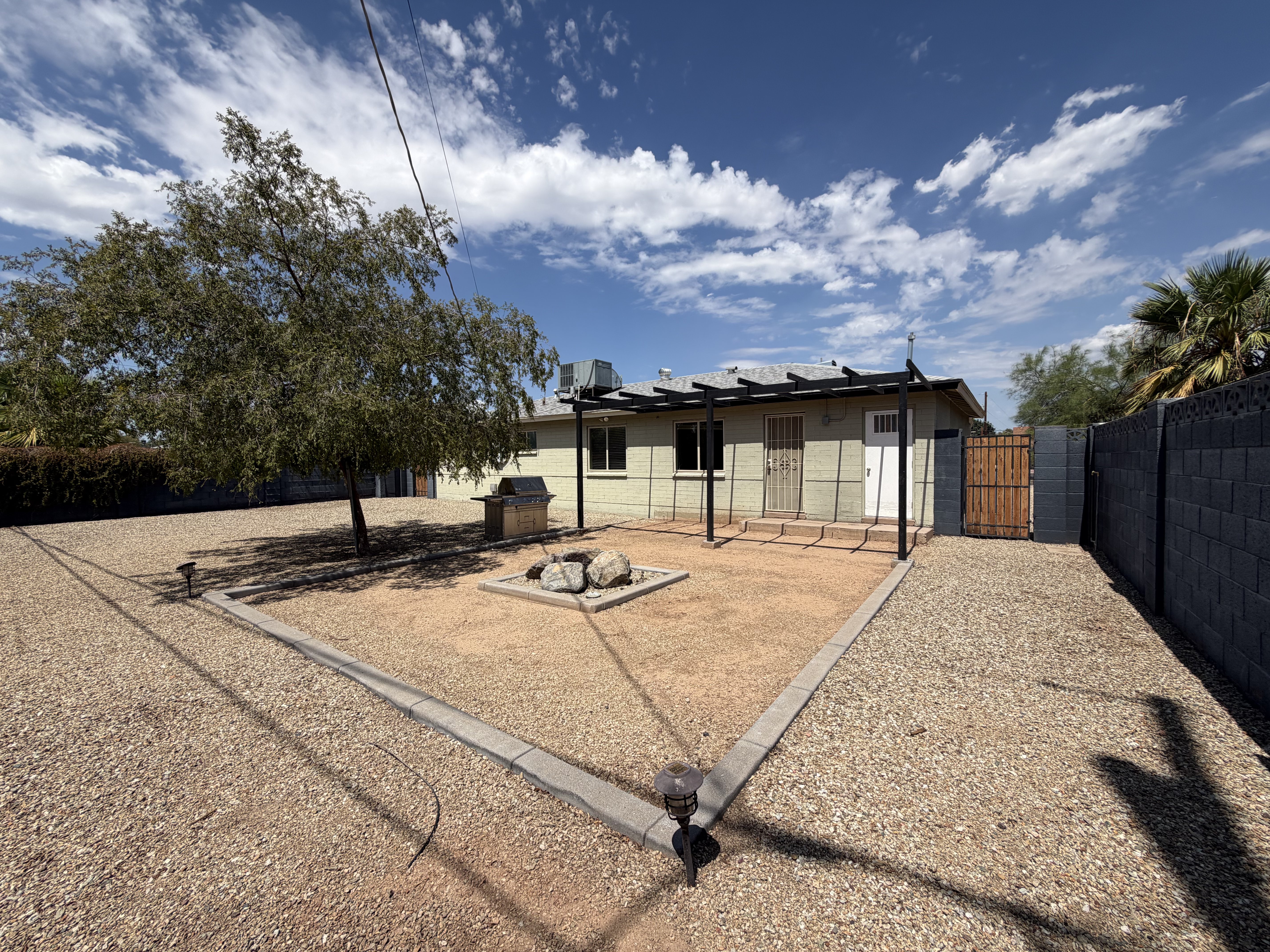 Photo 23 of 29 of 909 W Missouri Ave, Phoenix, AZ