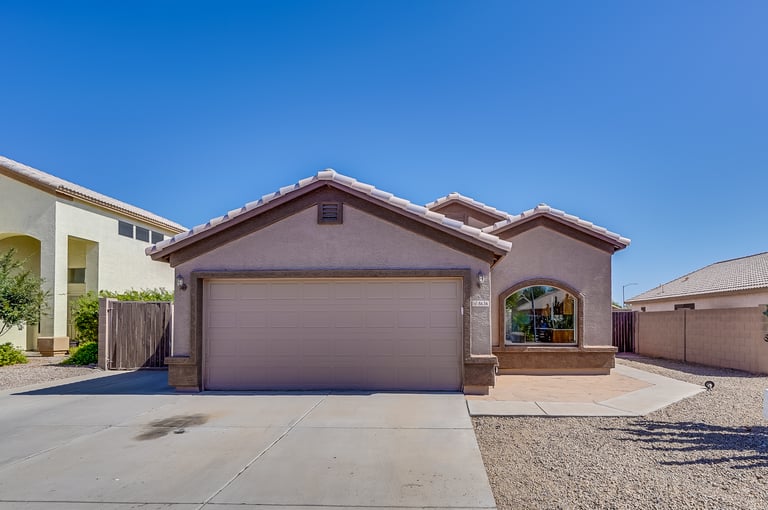 Photo 1 of 22 - 8636 W Tumblewood Dr, Peoria, AZ 85382
