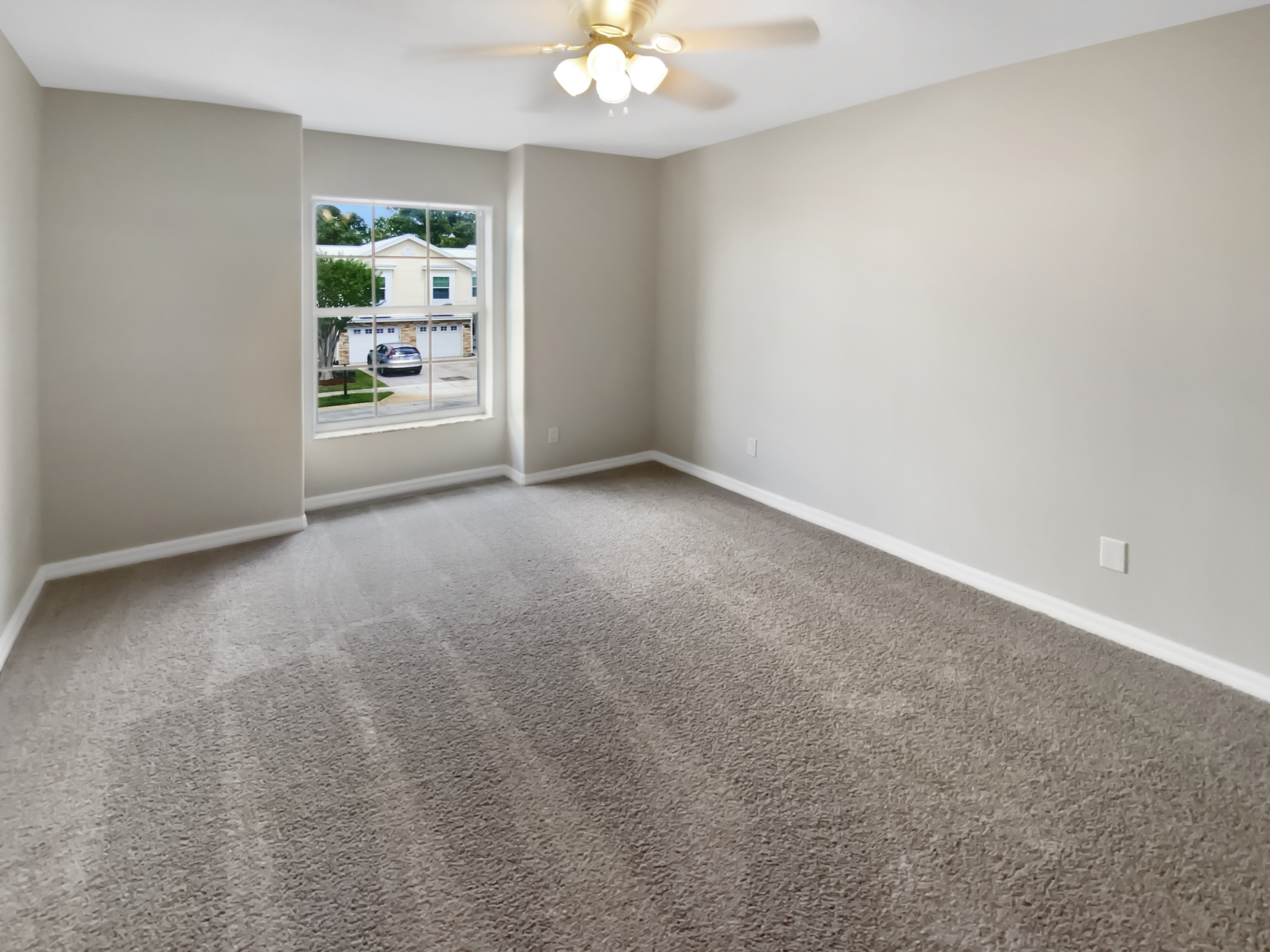 Photo 24 of 32 of 915 Woodbridge Ct, Safety Harbor, FL