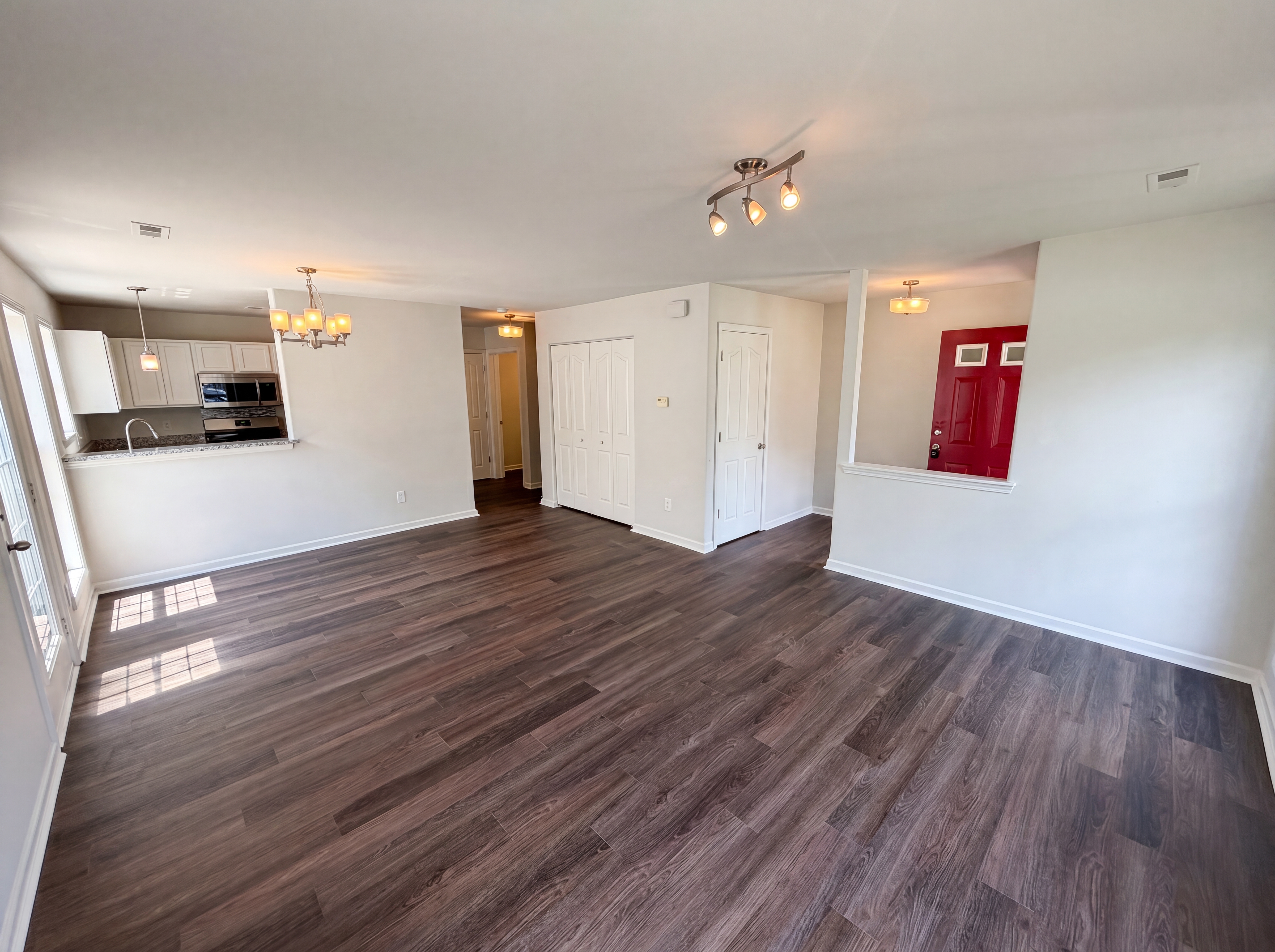 Photo 9 of 21 of 3831 Mohawk Ct, Charlotte, NC
