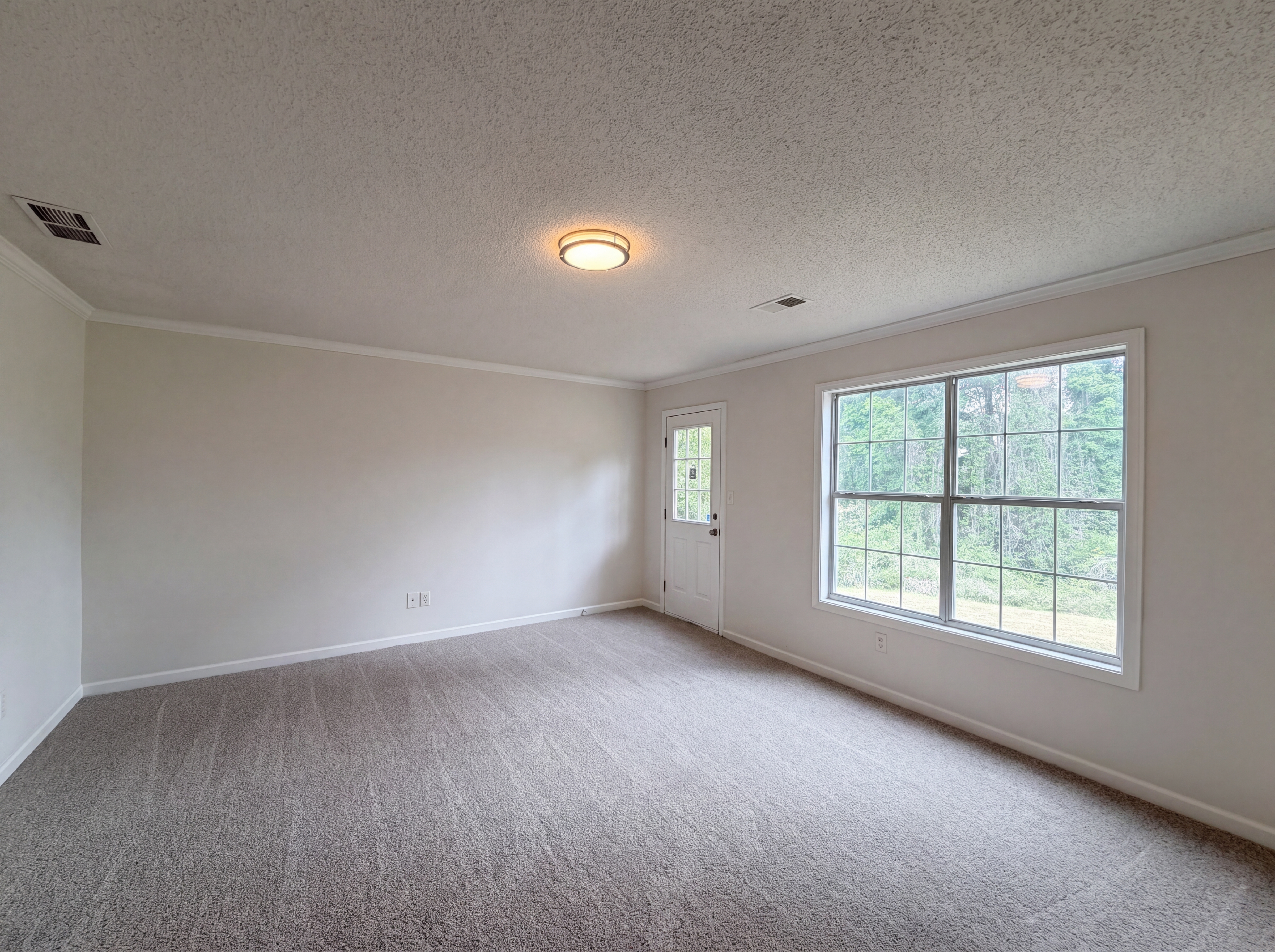 Photo 10 of 28 of 4484 Northridge Trl, Ellenwood, GA