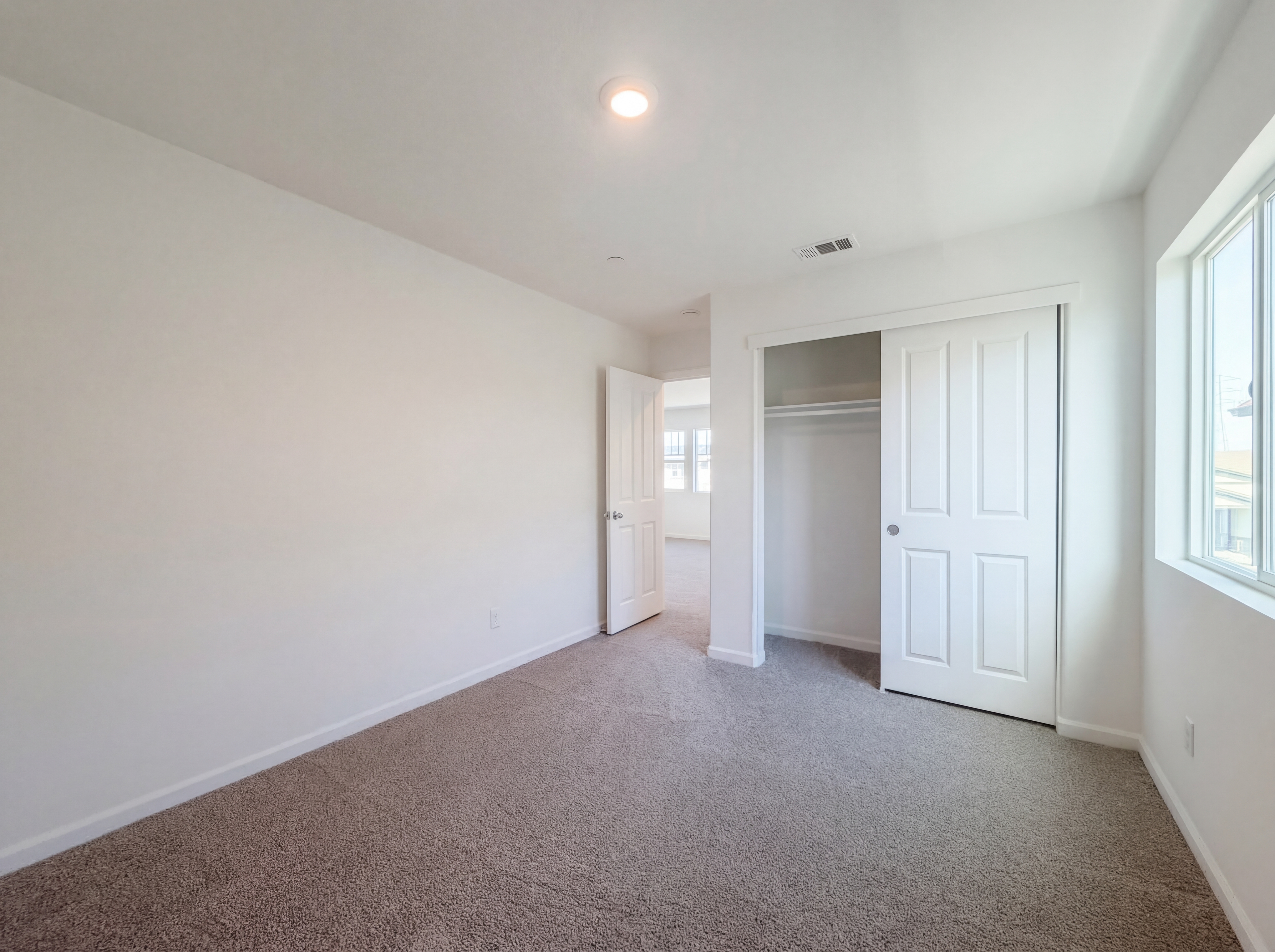 Photo 44 of 46 of 1176 Willow Hill Ave, Sacramento, CA