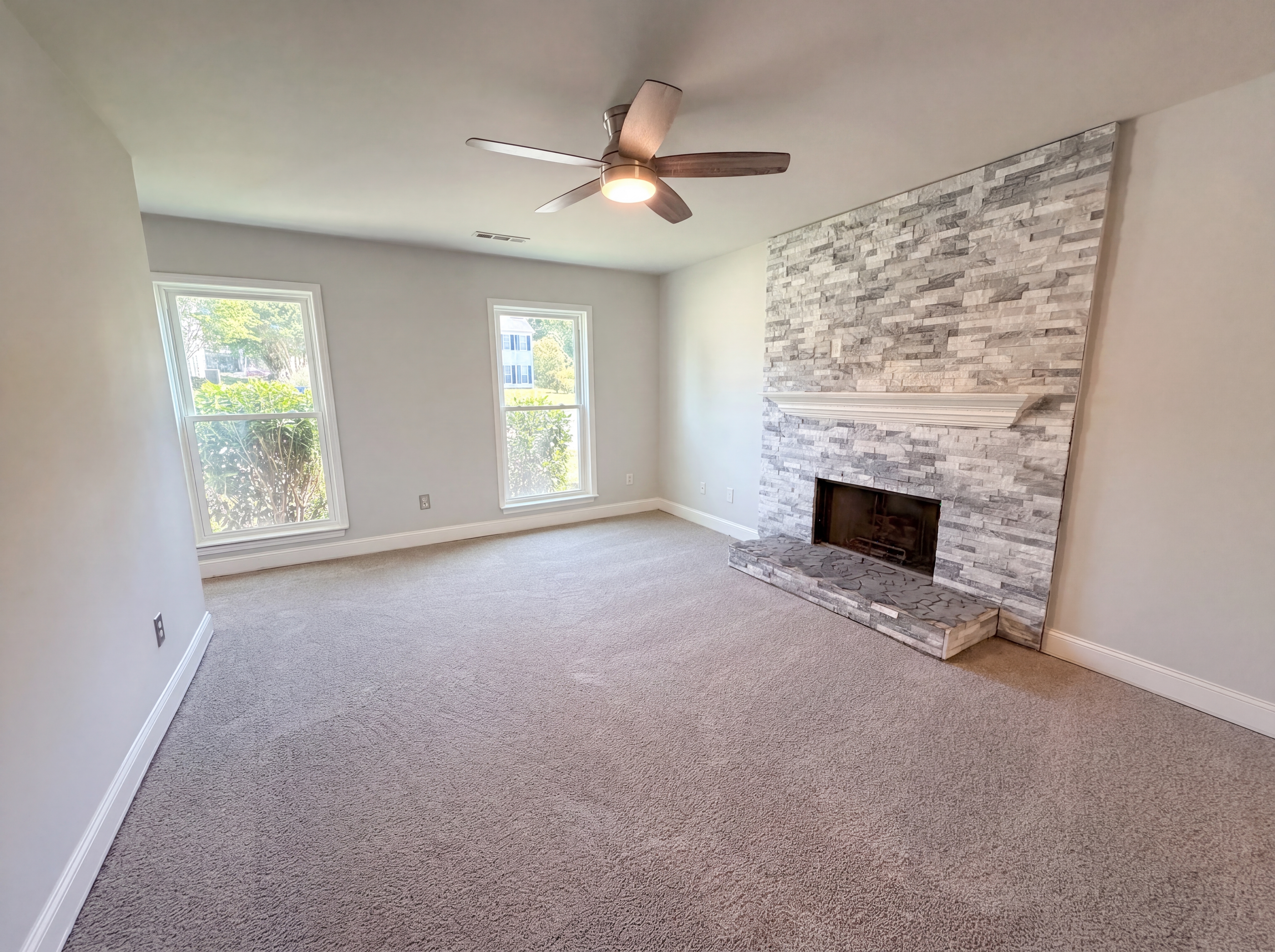 Photo 3 of 20 of 6 Pinellas Ct, Simpsonville, SC