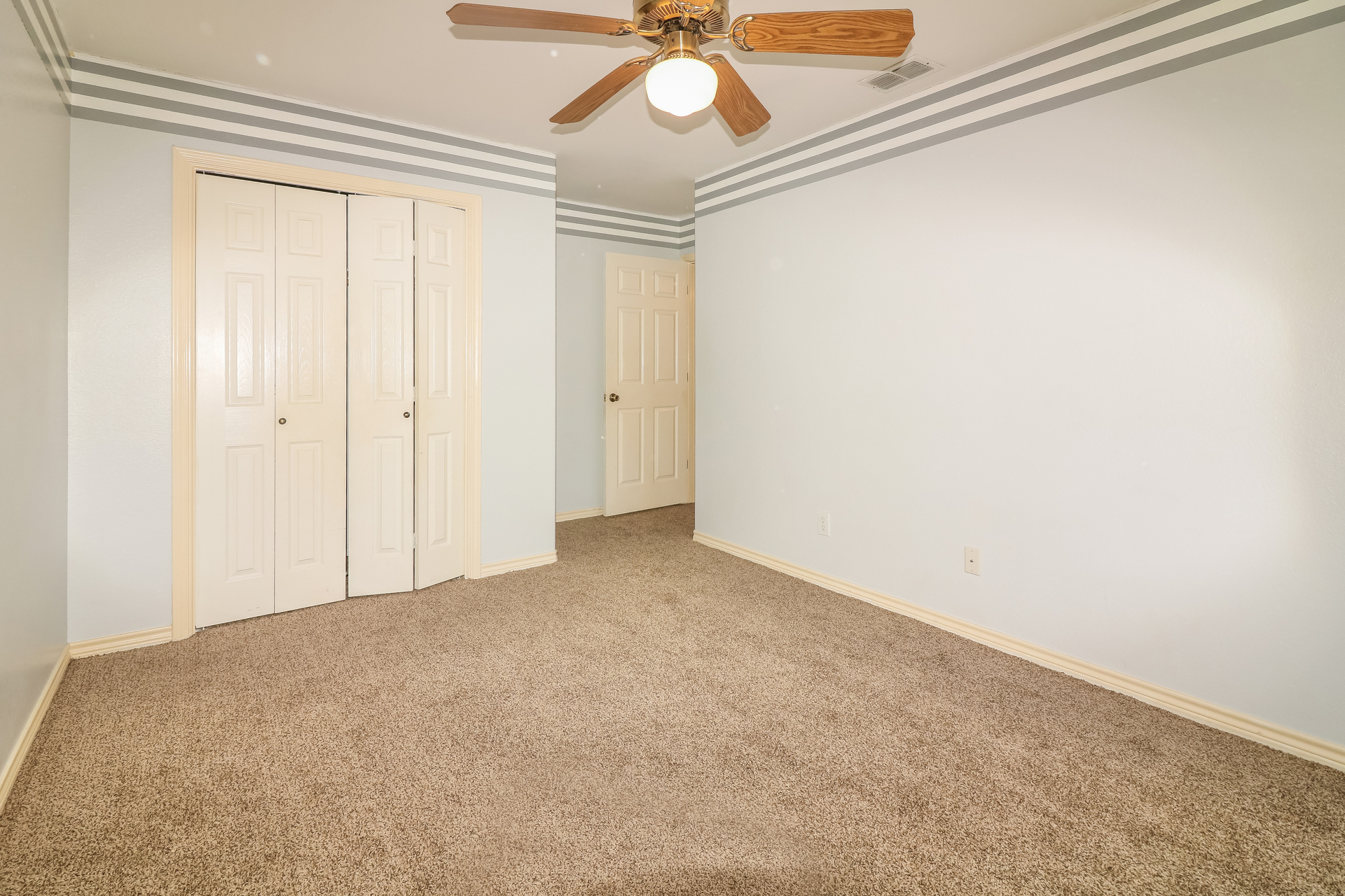 Photo 29 of 45 of 14925 Beal Dr, Corpus Christi, TX