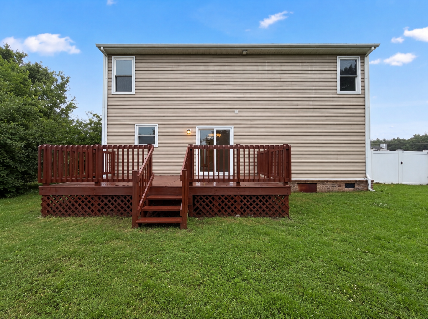 Photo 4 of 25 of 1223 California Dr, Murfreesboro, TN