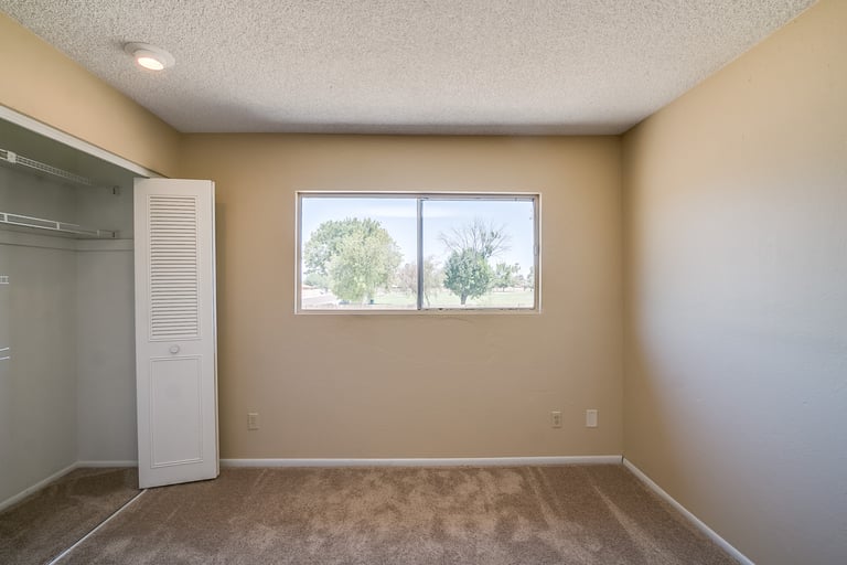 Photo 24 of 37 - 4940 W Diana Ave, Glendale, AZ 85302