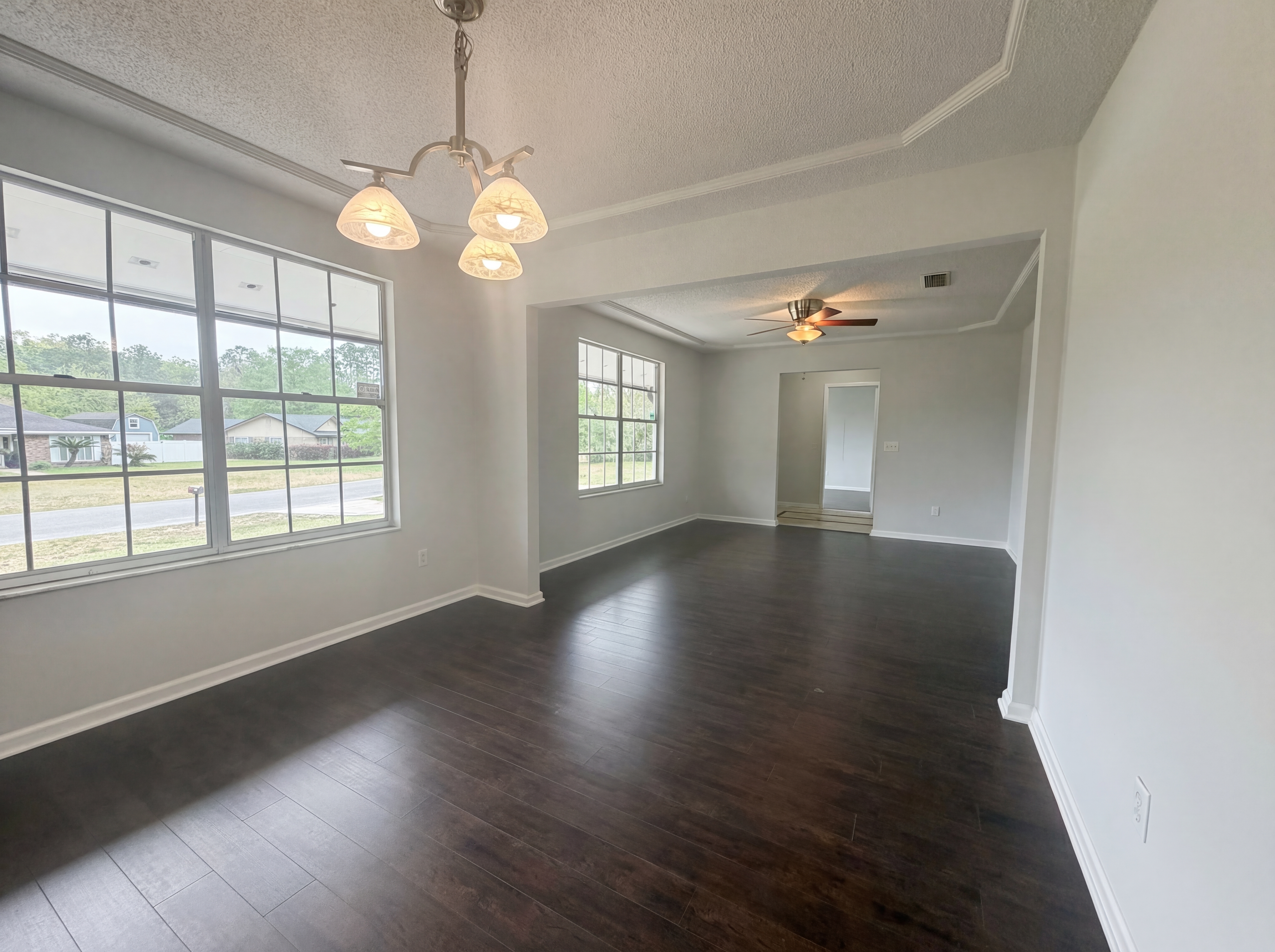 Photo 9 of 22 of 606 Gulfstream Trl S, Orange Park, FL