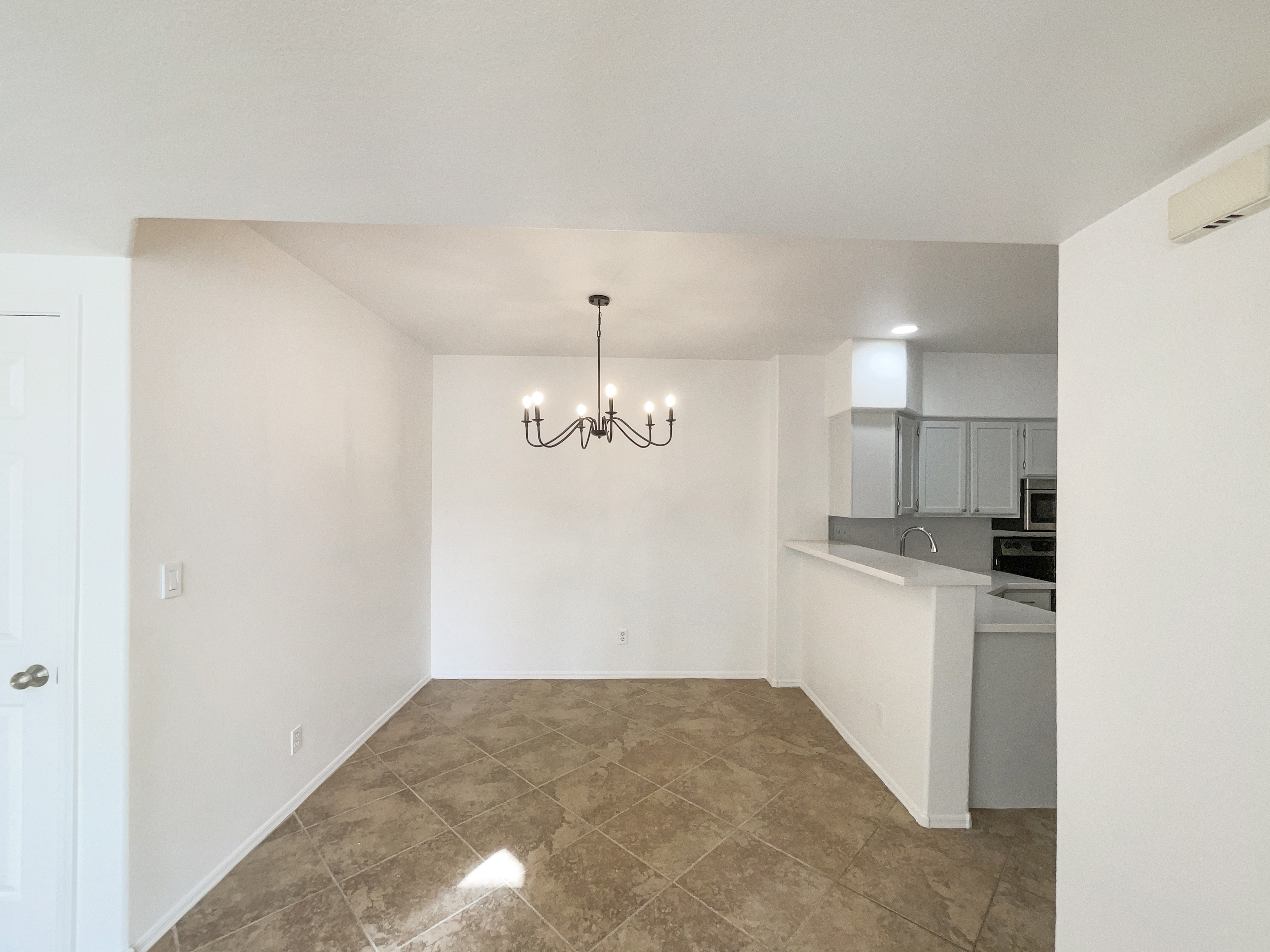 Photo 9 of 23 of 10410 N Cave Creek Rd, Phoenix, AZ