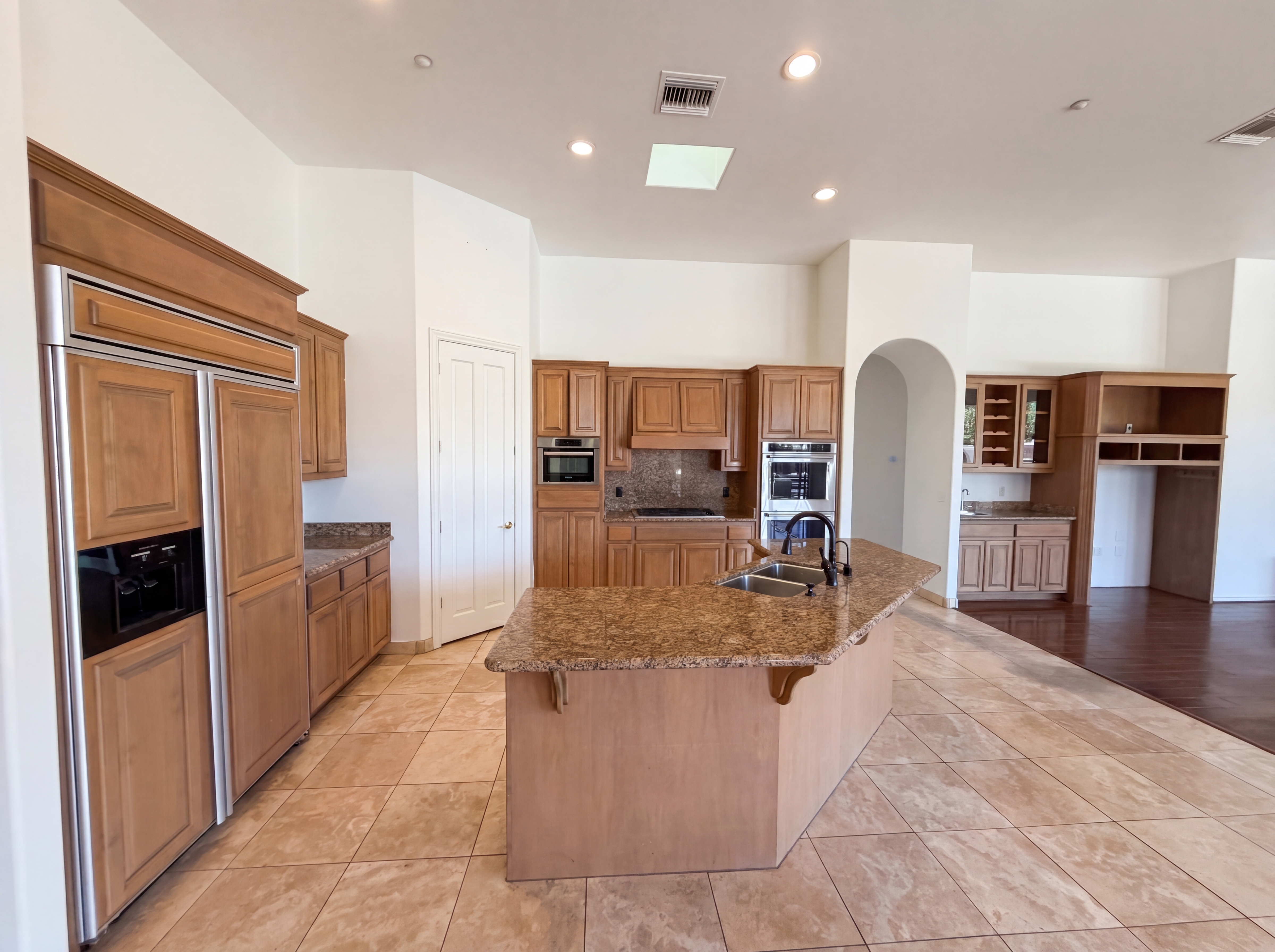 Photo 2 of 39 of 9558 E Ann Way, Scottsdale, AZ