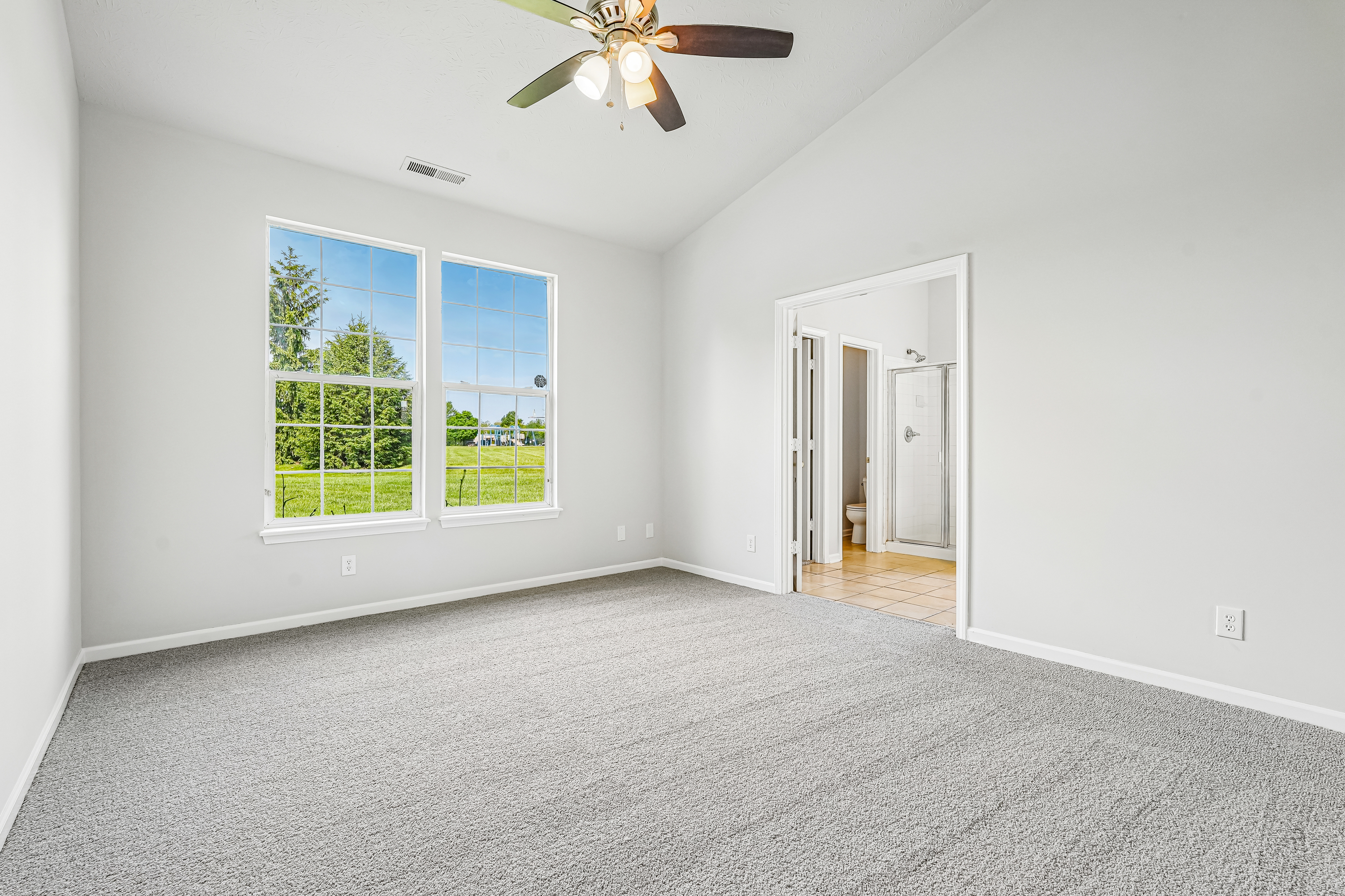 Photo 37 of 48 of 2082 Lawrin Ct, Indianapolis, IN