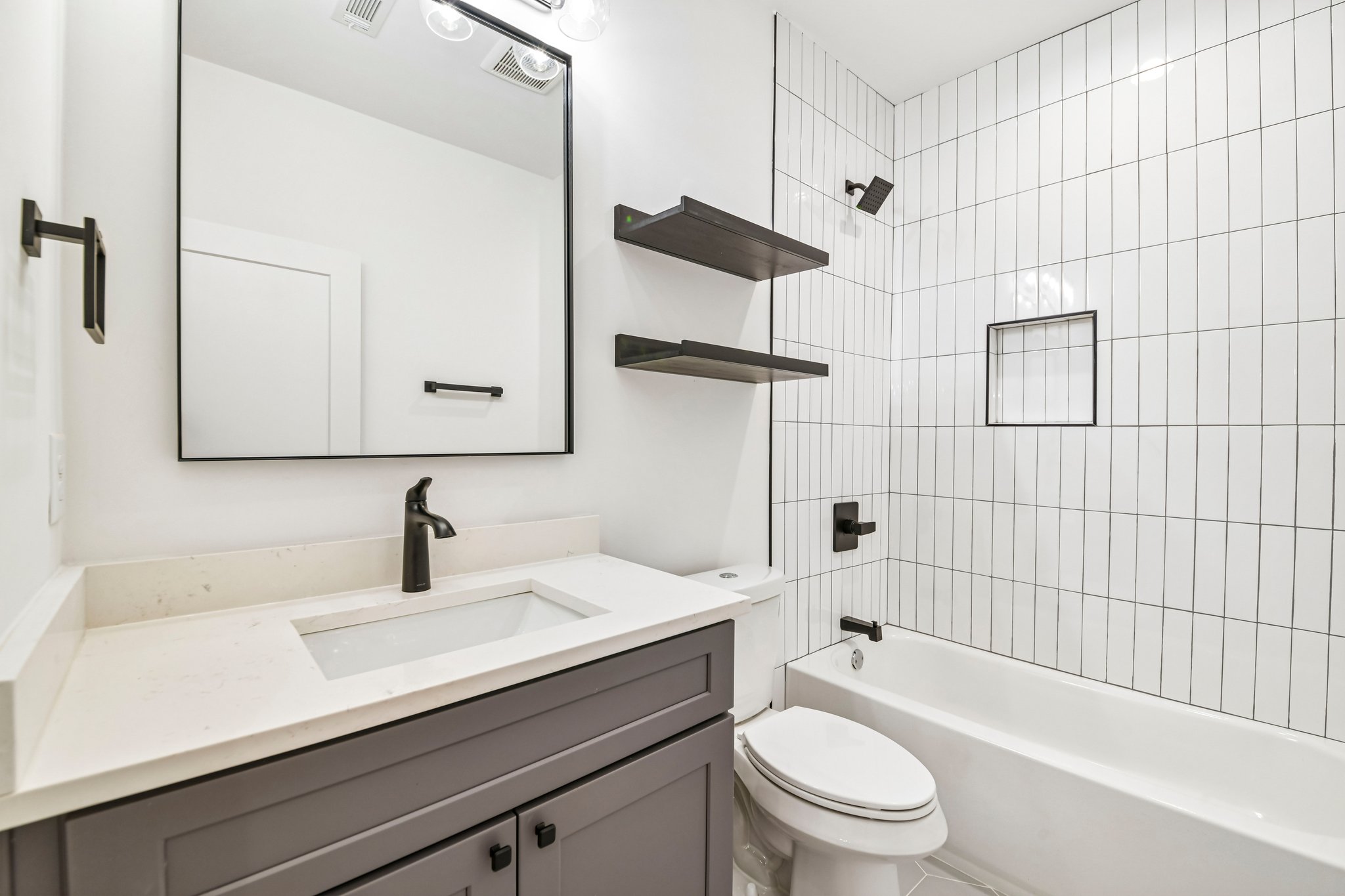 Photo 19 of 30 of 2073 Candler Road SE, Atlanta, GA