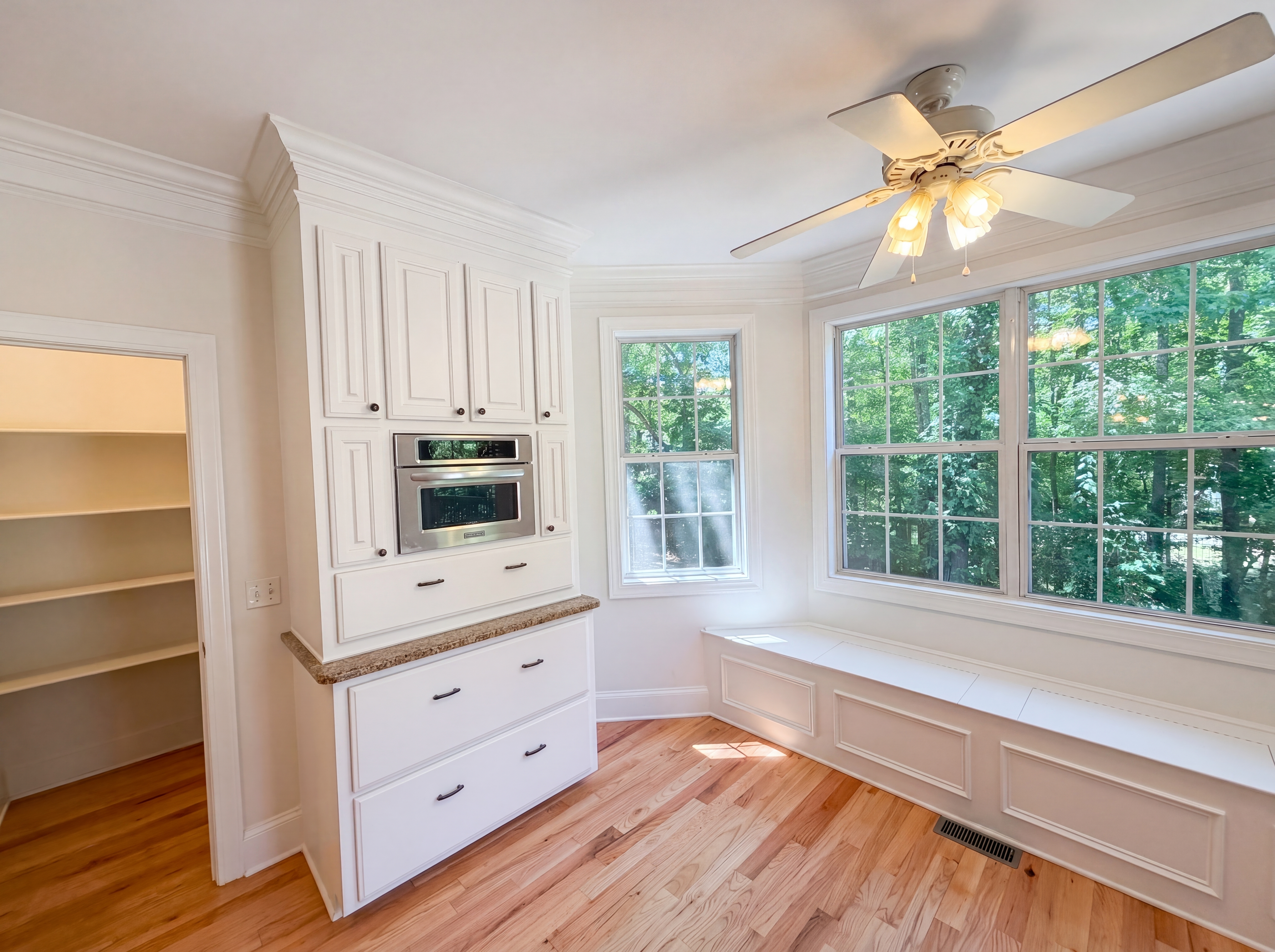 Photo 17 of 48 of 116 Crosscreek Dr, Columbia, SC