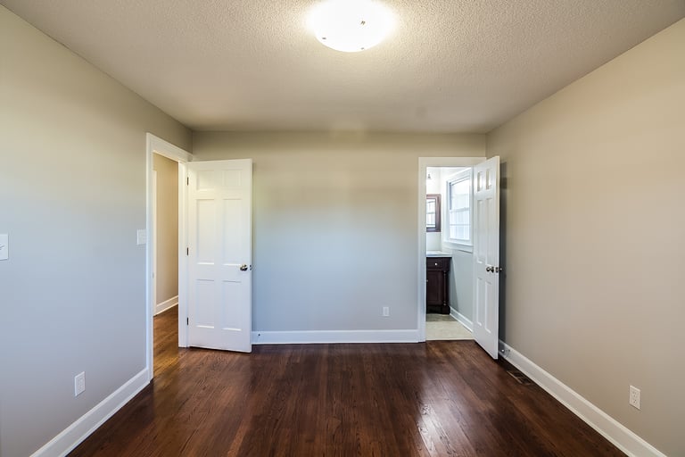 Photo 17 of 34 - 4205 Saint James Church Rd, Raleigh, NC 27604