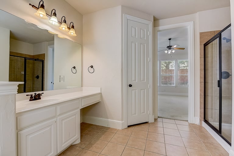 Photo 25 of 42 - 8305 Foothill Dr, Plano, TX 75024