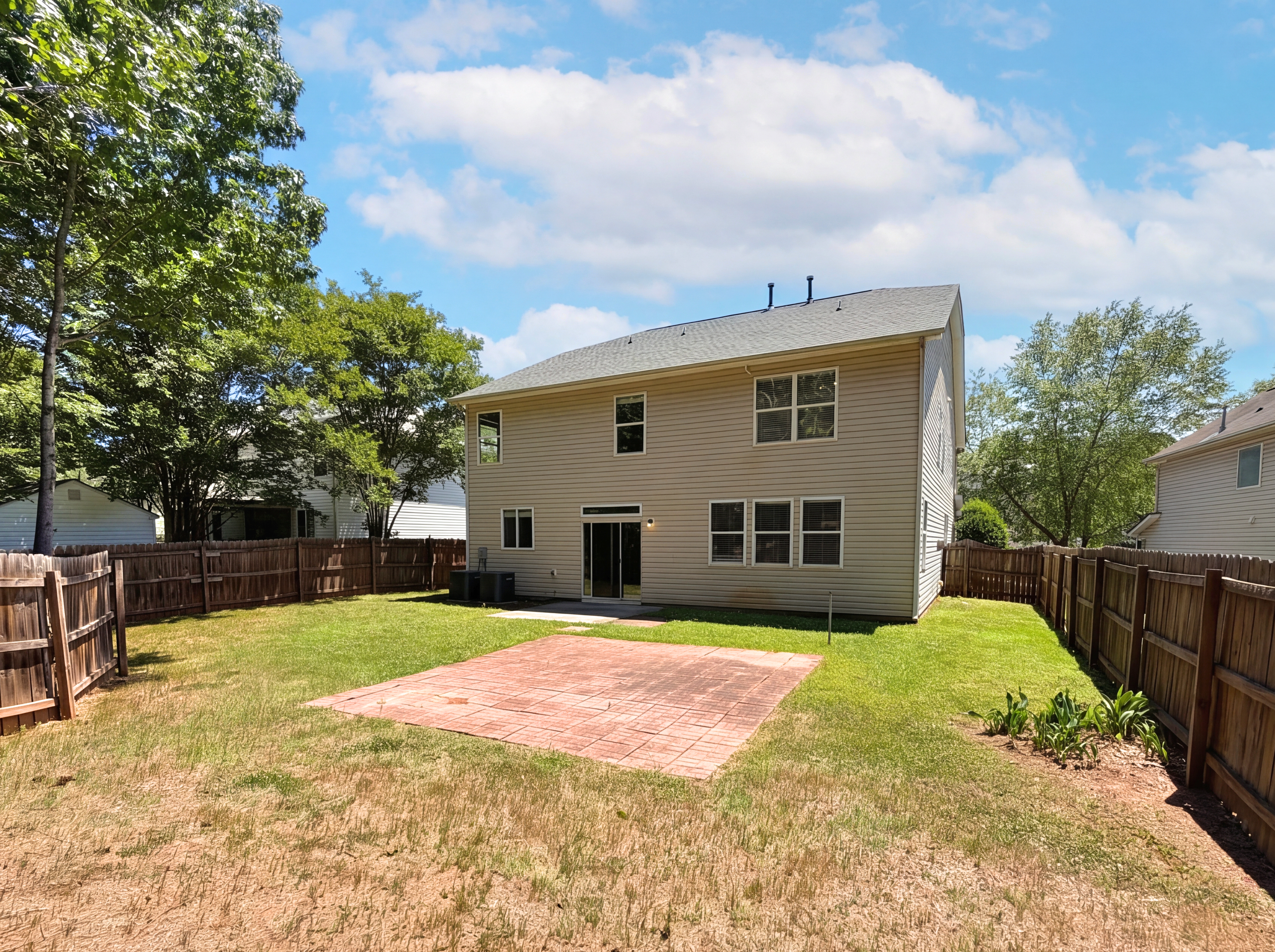 Photo 5 of 16 of 506 Hillview Dr, Durham, NC