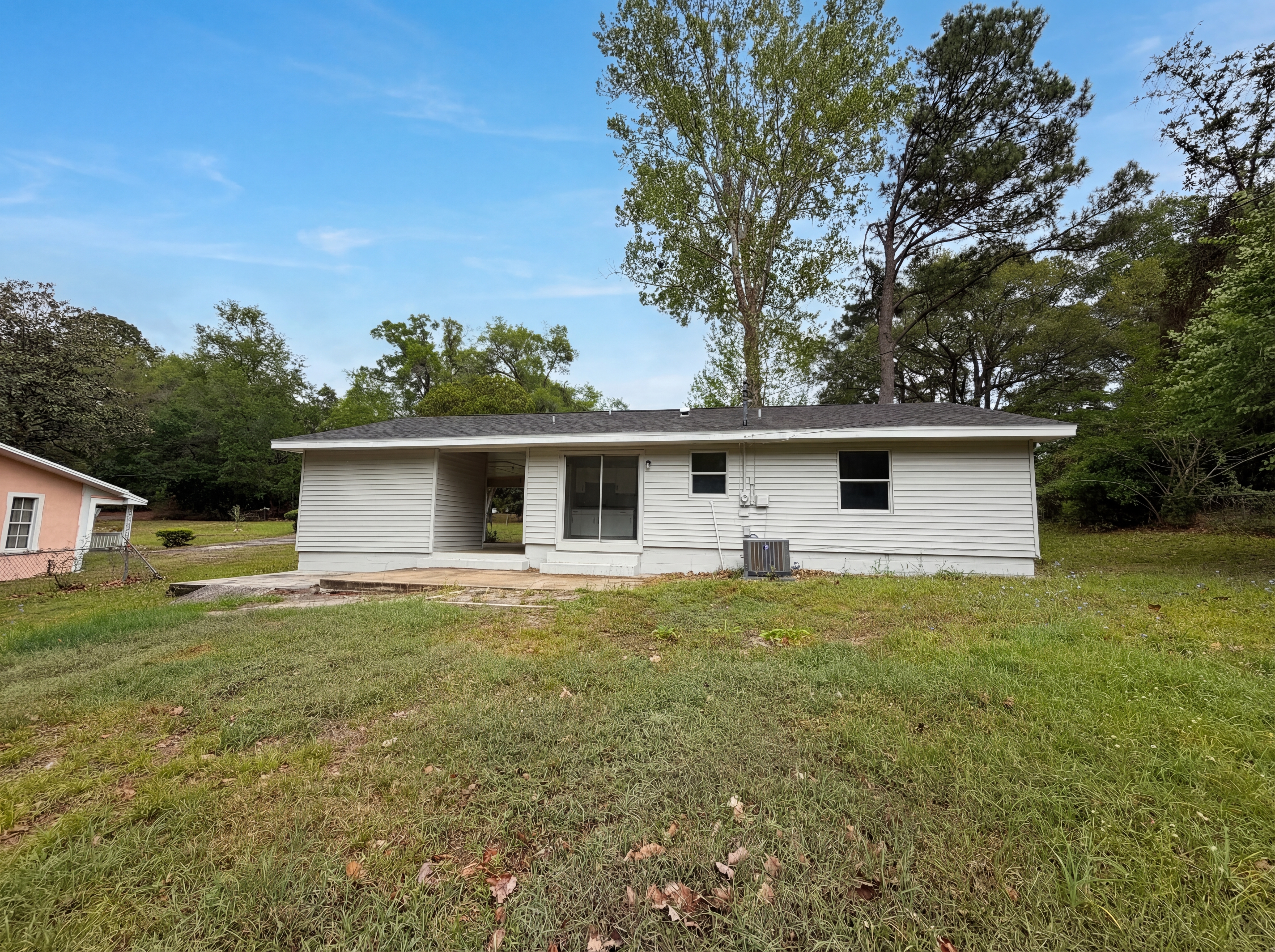 Photo 8 of 23 of 1710 SE 33rd St, Gainesville, FL