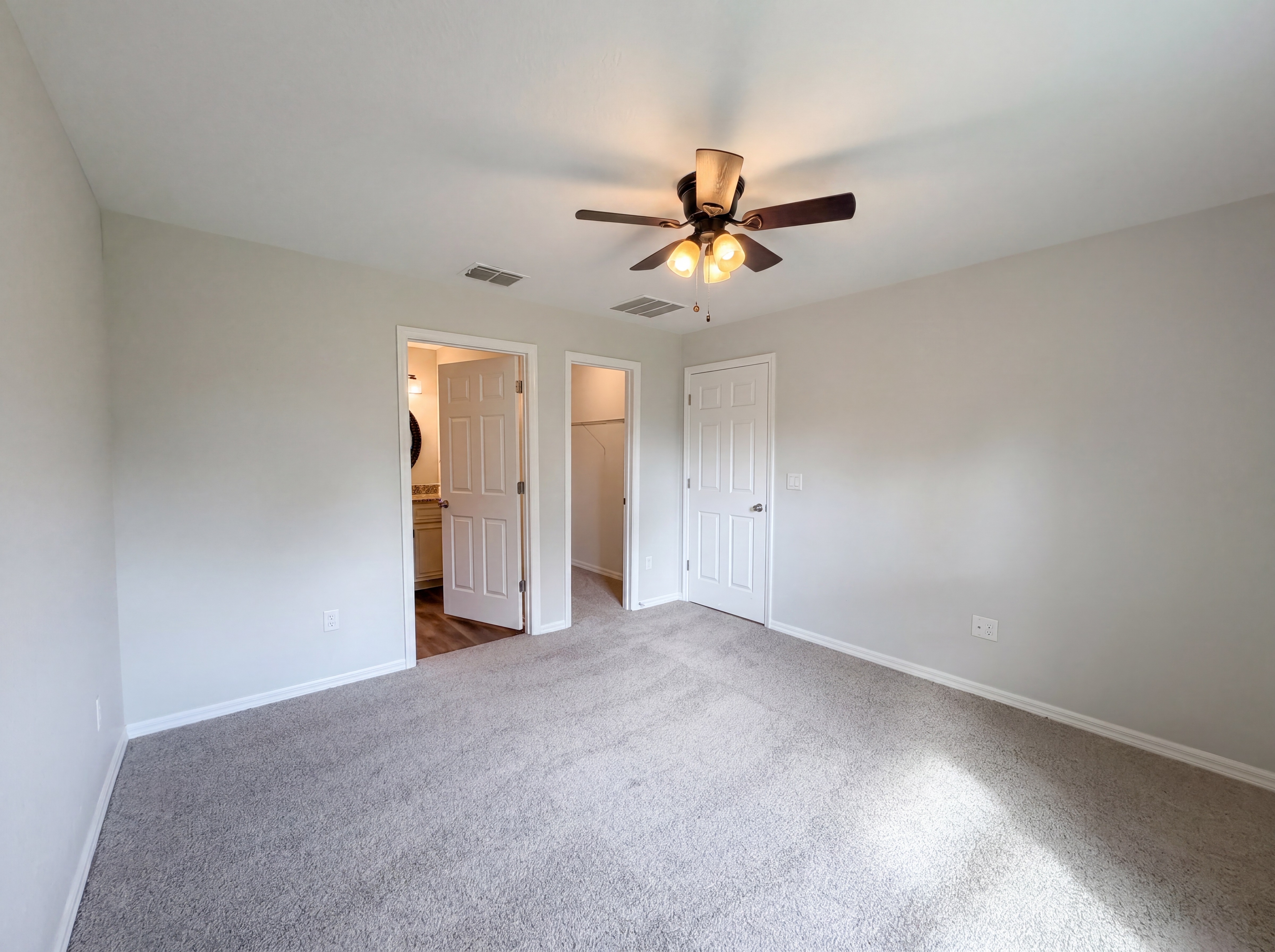 Photo 4 of 19 of 17451 SW 25th Cir, Ocala, FL