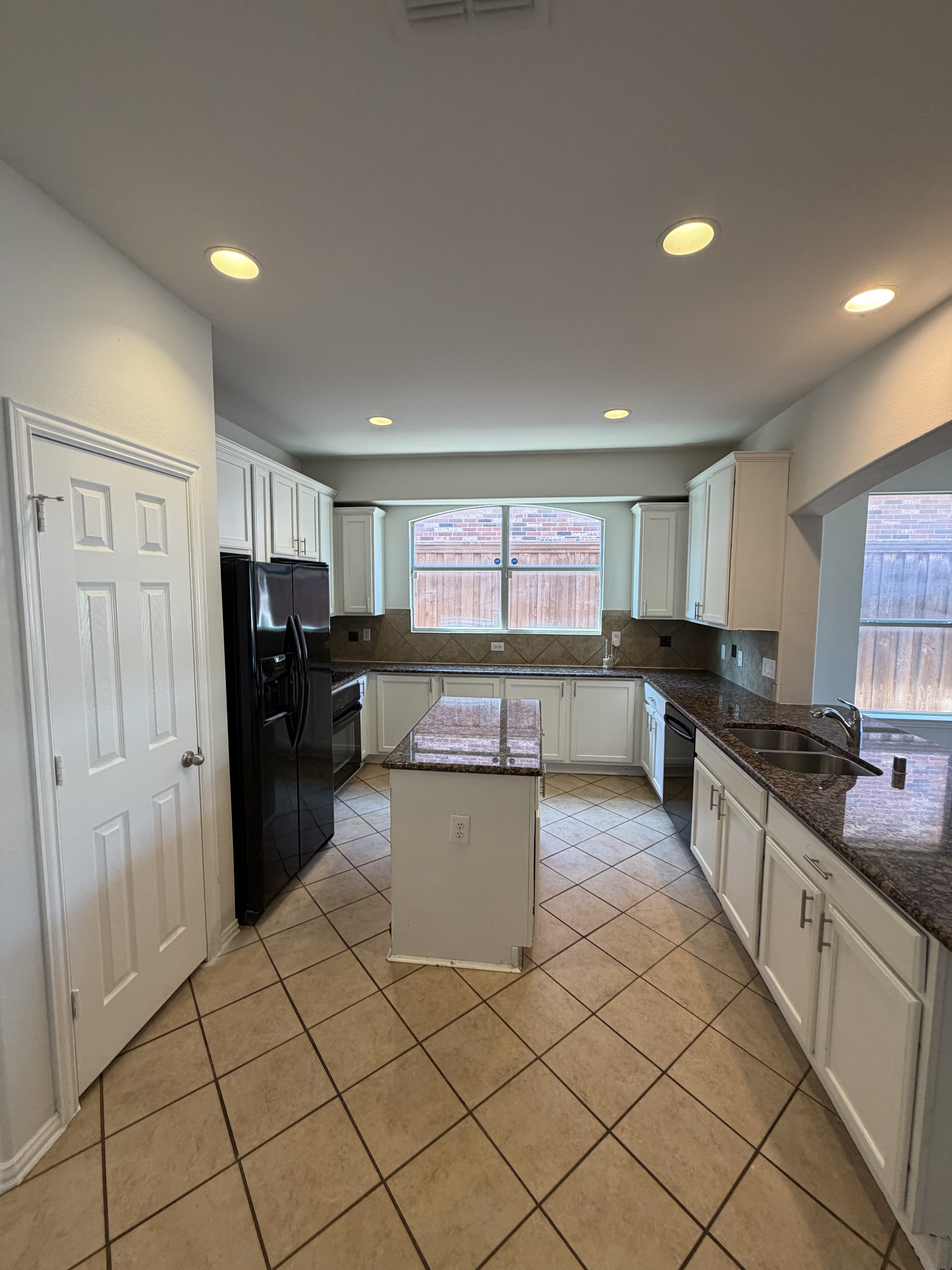 Photo 2 of 15 of 2184 Stuttgart Dr, Frisco, TX