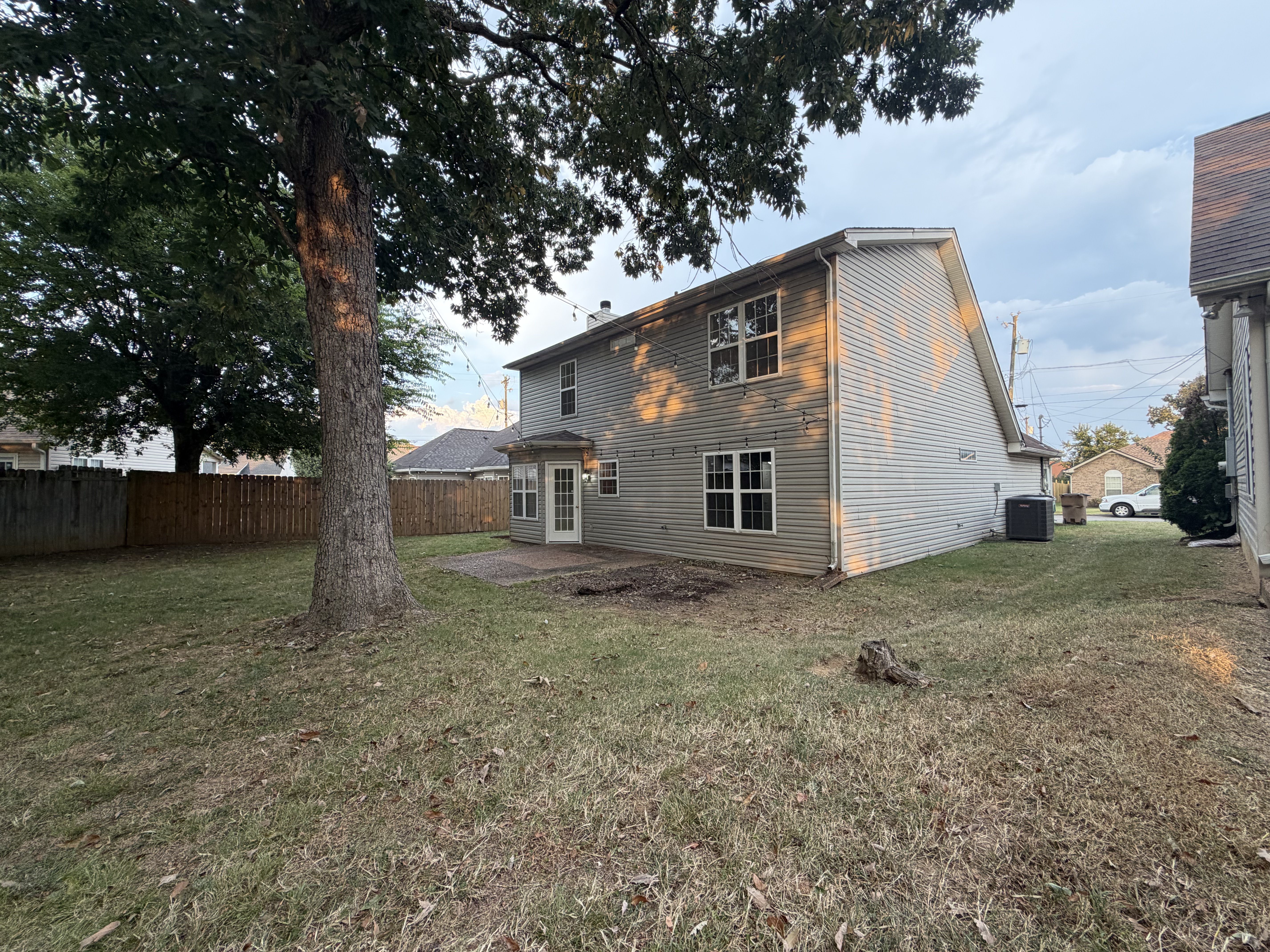 Photo 15 of 17 of 804 Thomas Bay Ct, Antioch, TN