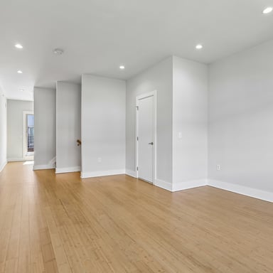 Property photo 3 of 412 N Front St Unit 21