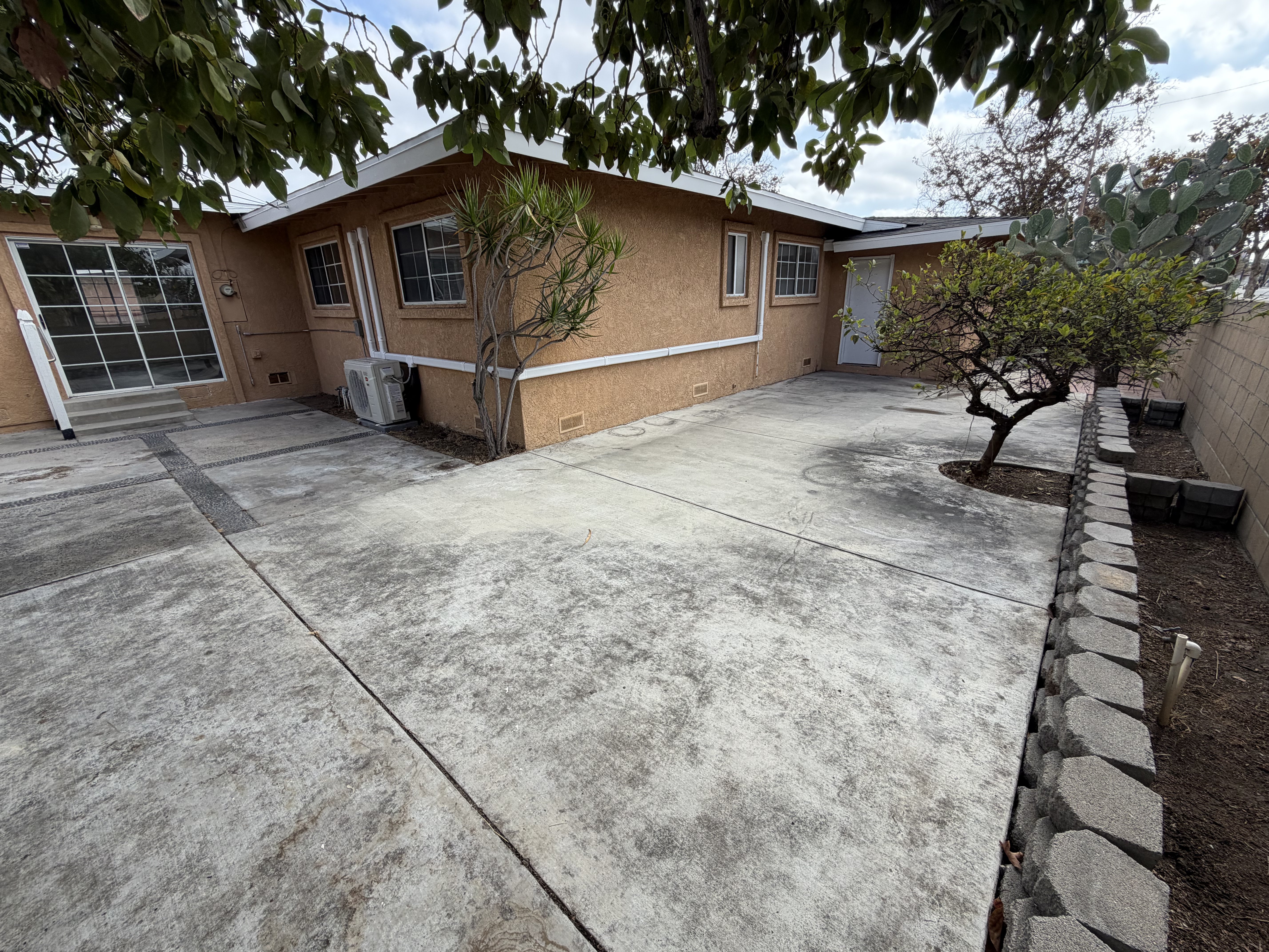 Photo 27 of 31 of 1426 S Rita Way, Santa Ana, CA