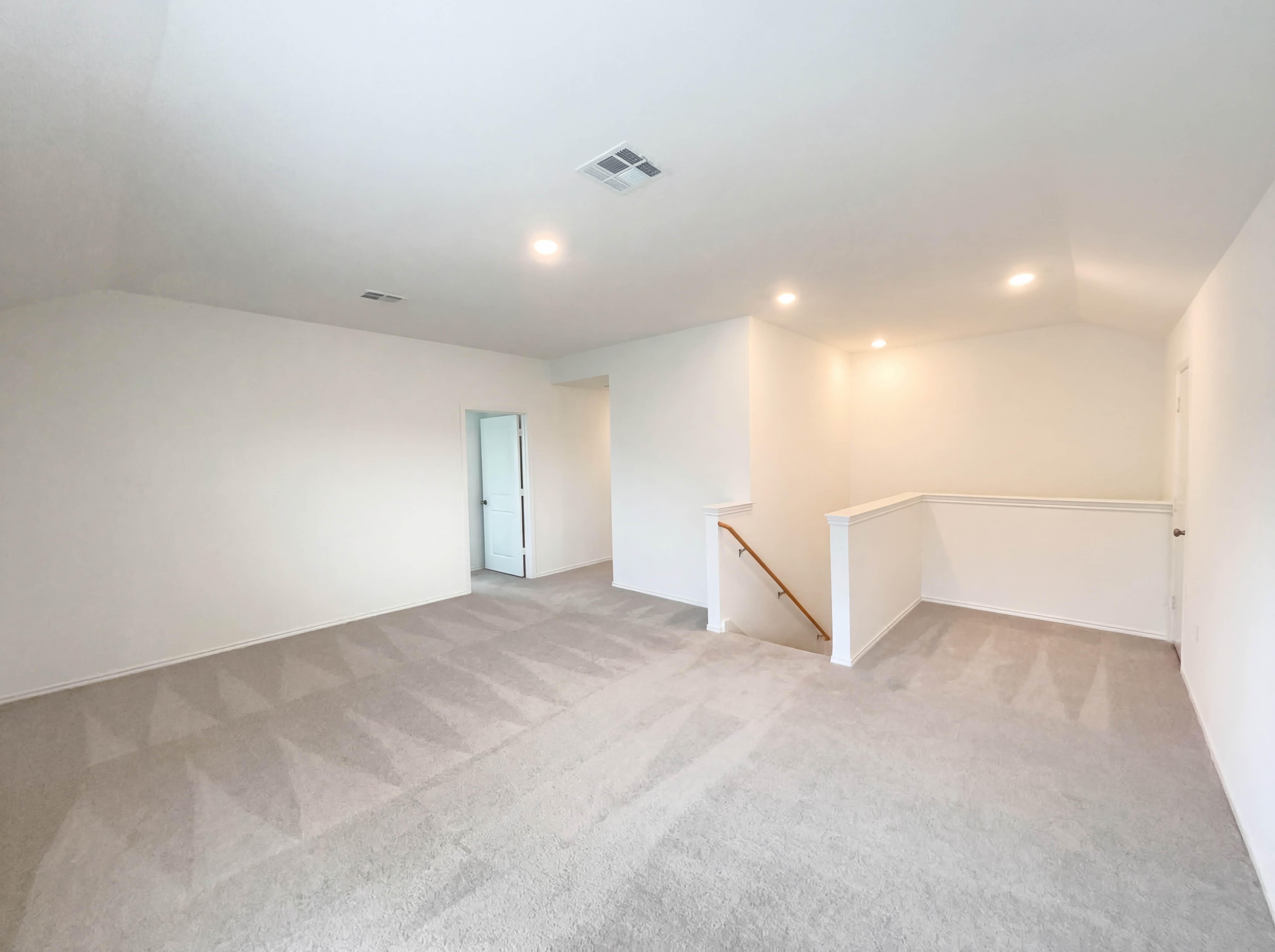 Photo 11 of 24 of 501 Vantage Dr, Hutto, TX