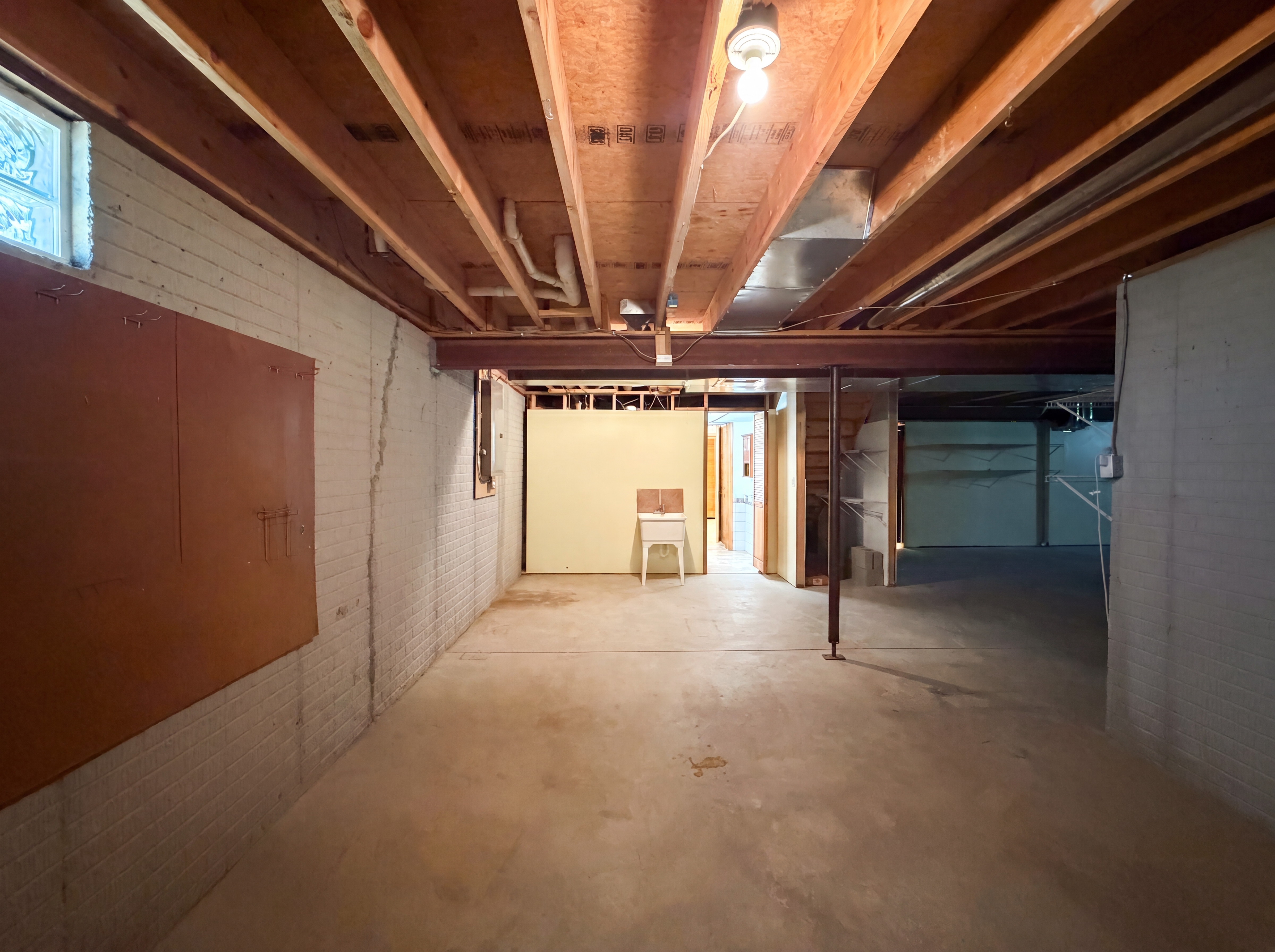 Photo 18 of 24 of 6016 W Breezeway Dr, North Ridgeville, OH