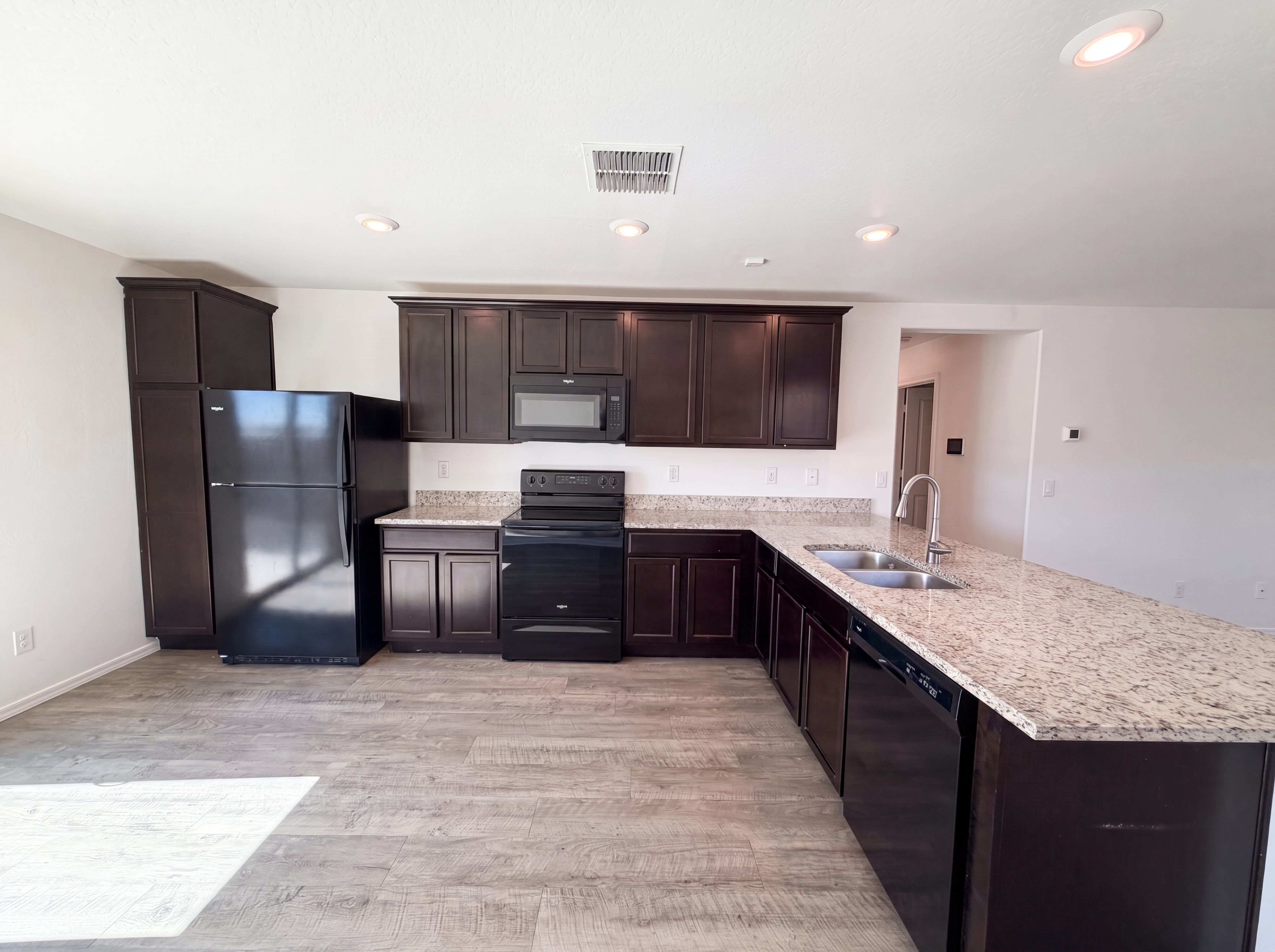 Photo 2 of 20 of 30344 N Juniper Dr, Florence, AZ